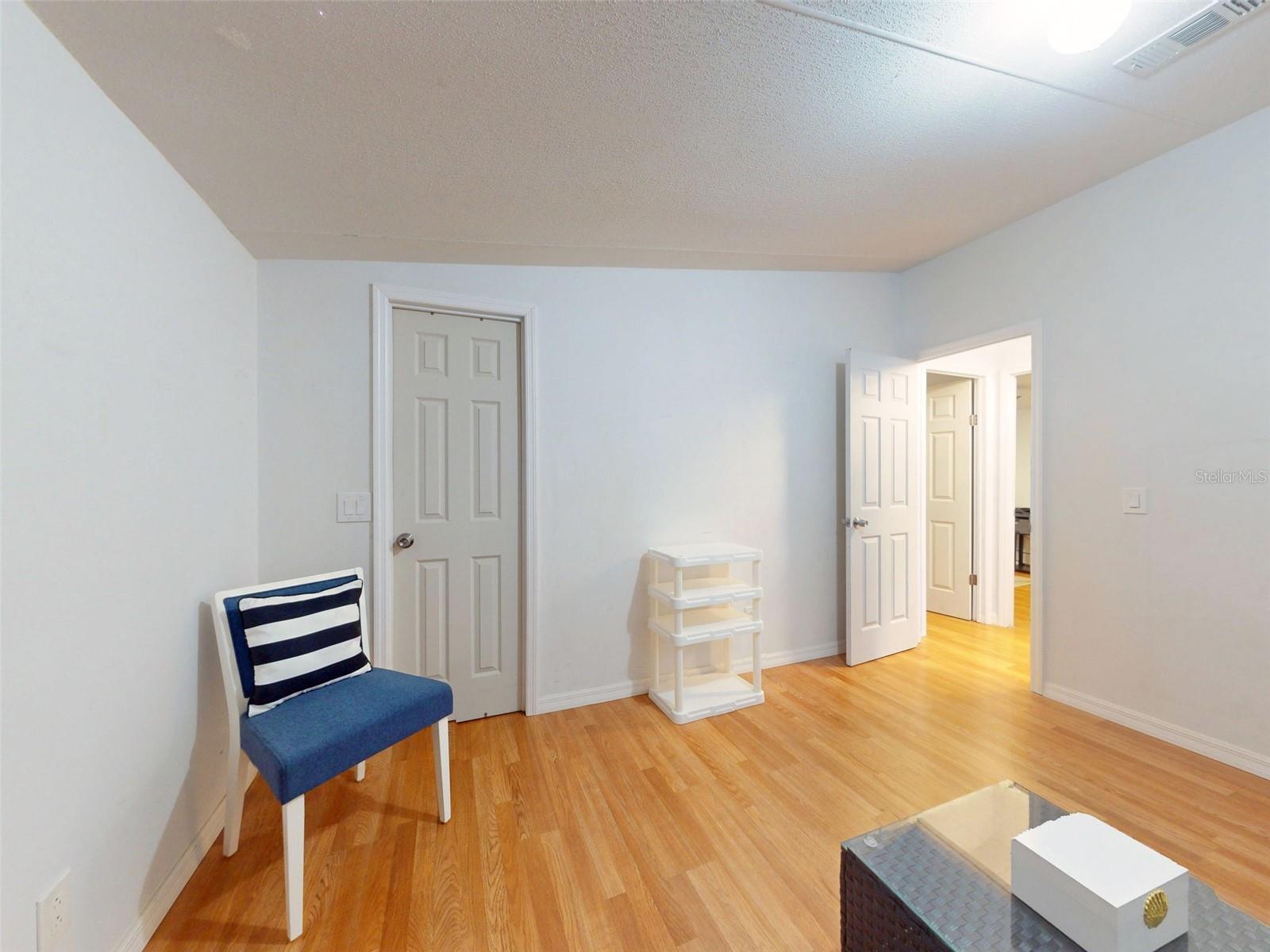 Image 23 of 52 For 13120 90th Street