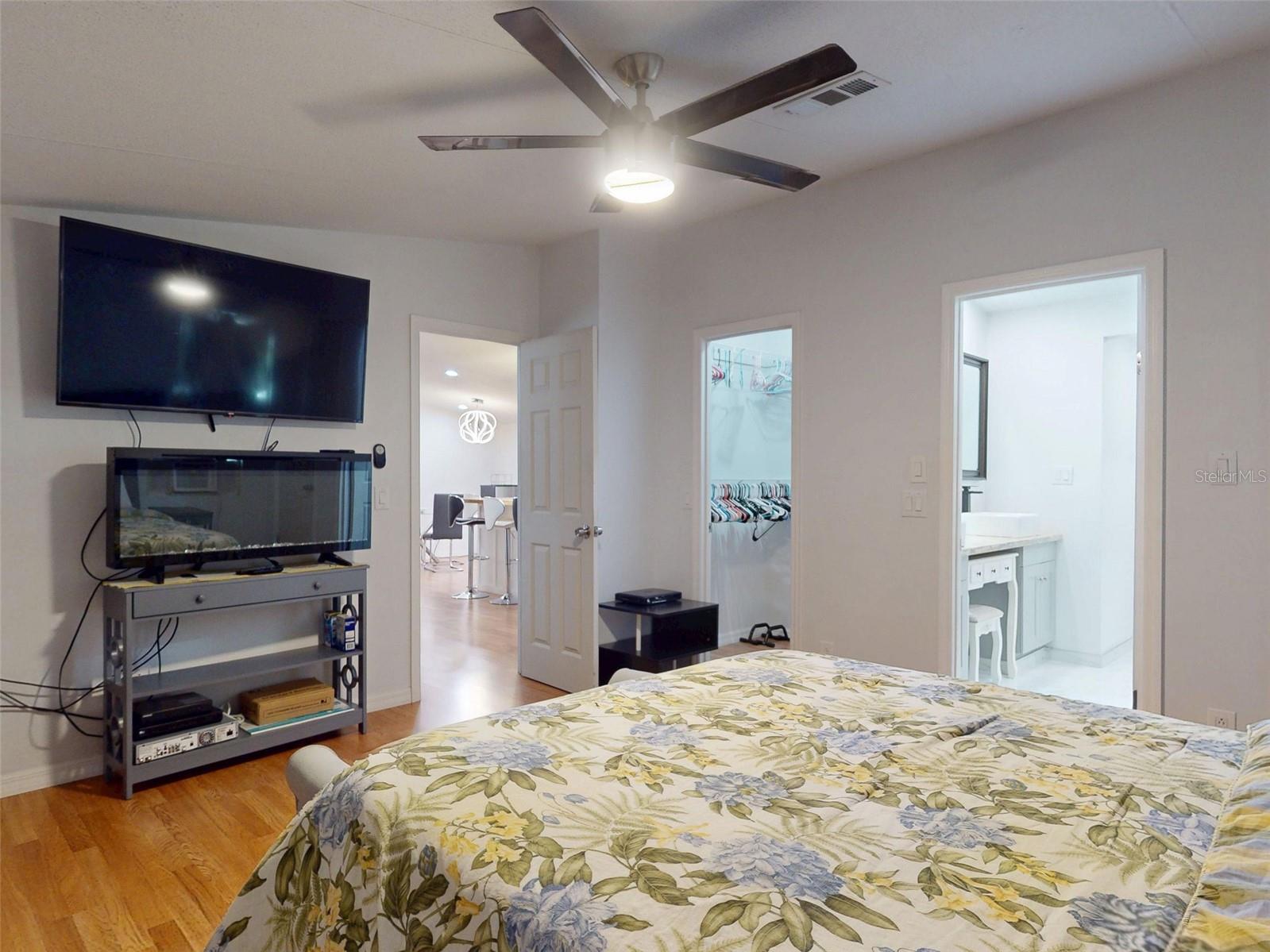 Image 33 of 52 For 13120 90th Street