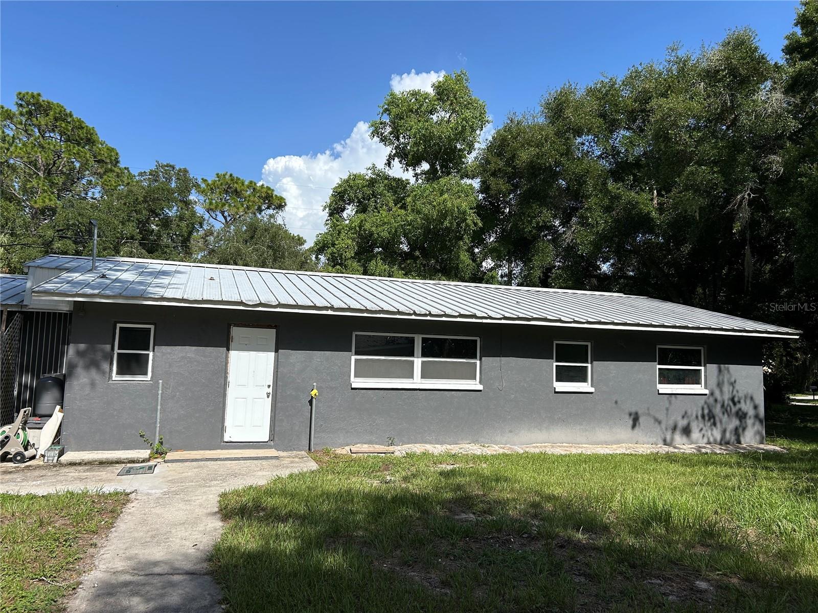 Listing photo id 12 for 8460 Ira Martin Avenue