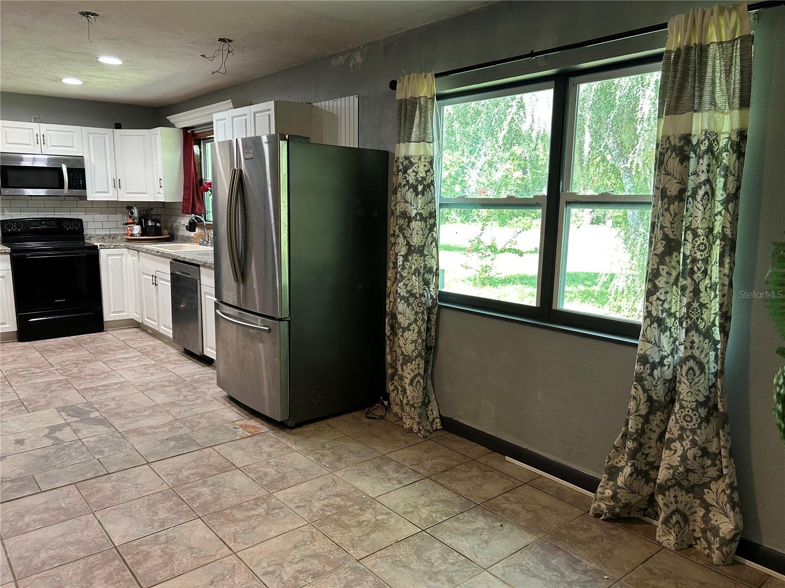 Listing photo id 20 for 8460 Ira Martin Avenue
