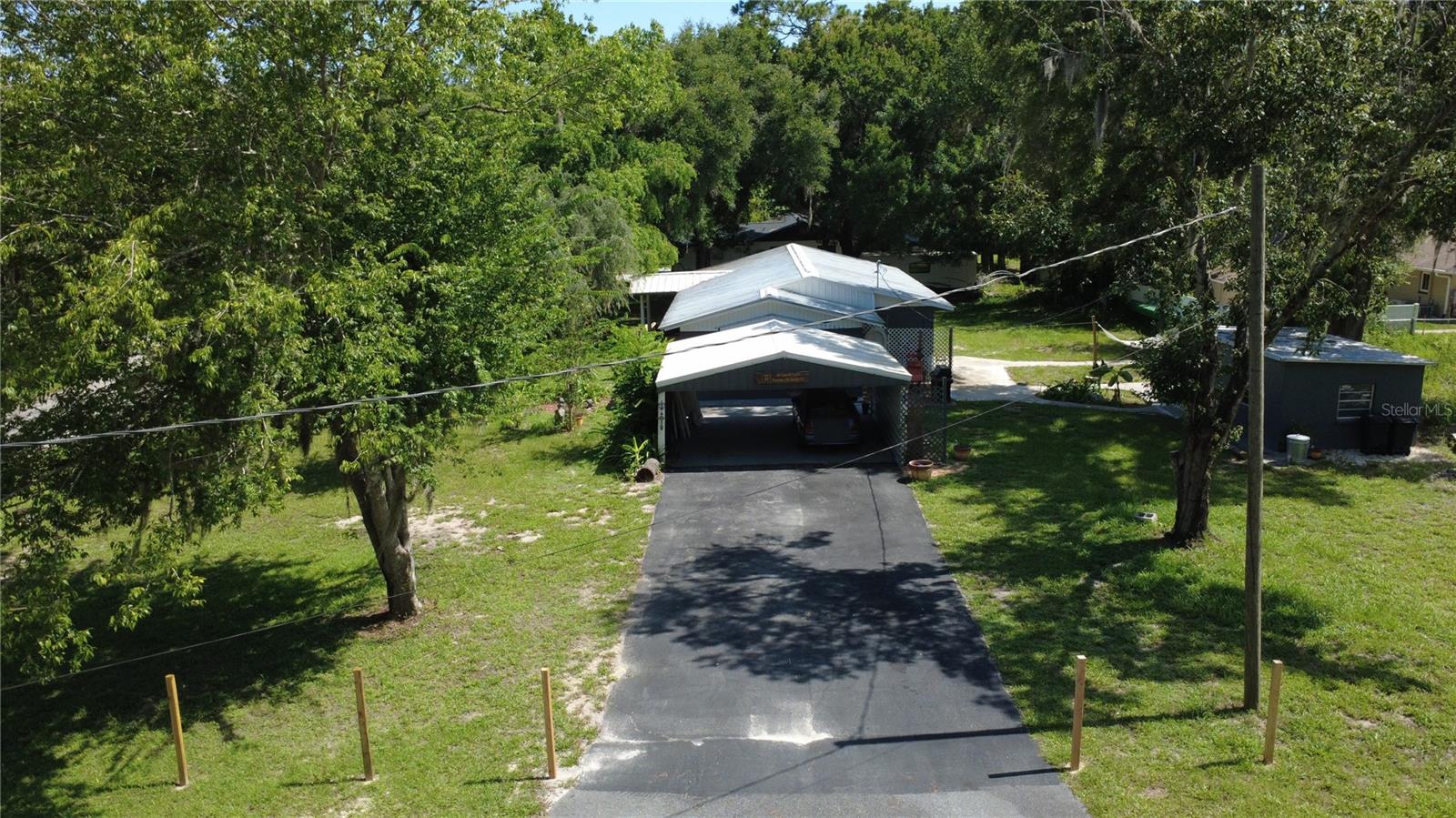 Listing photo id 5 for 8460 Ira Martin Avenue