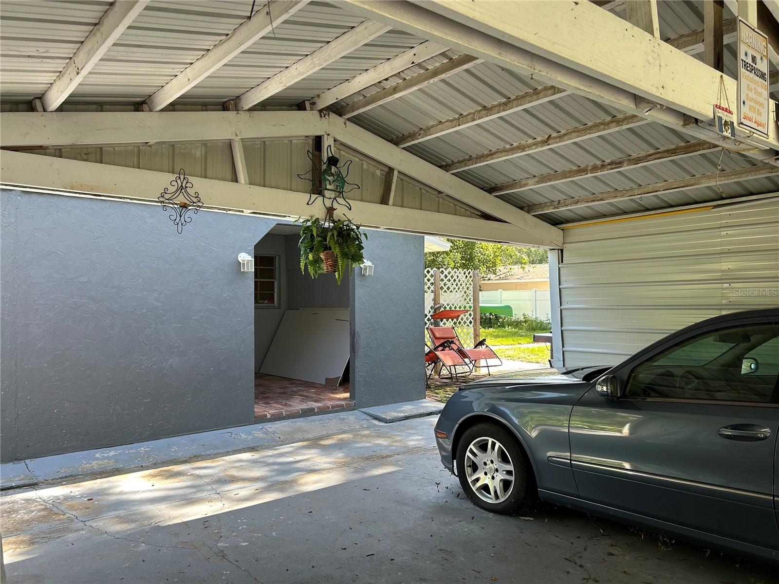 Listing photo id 6 for 8460 Ira Martin Avenue