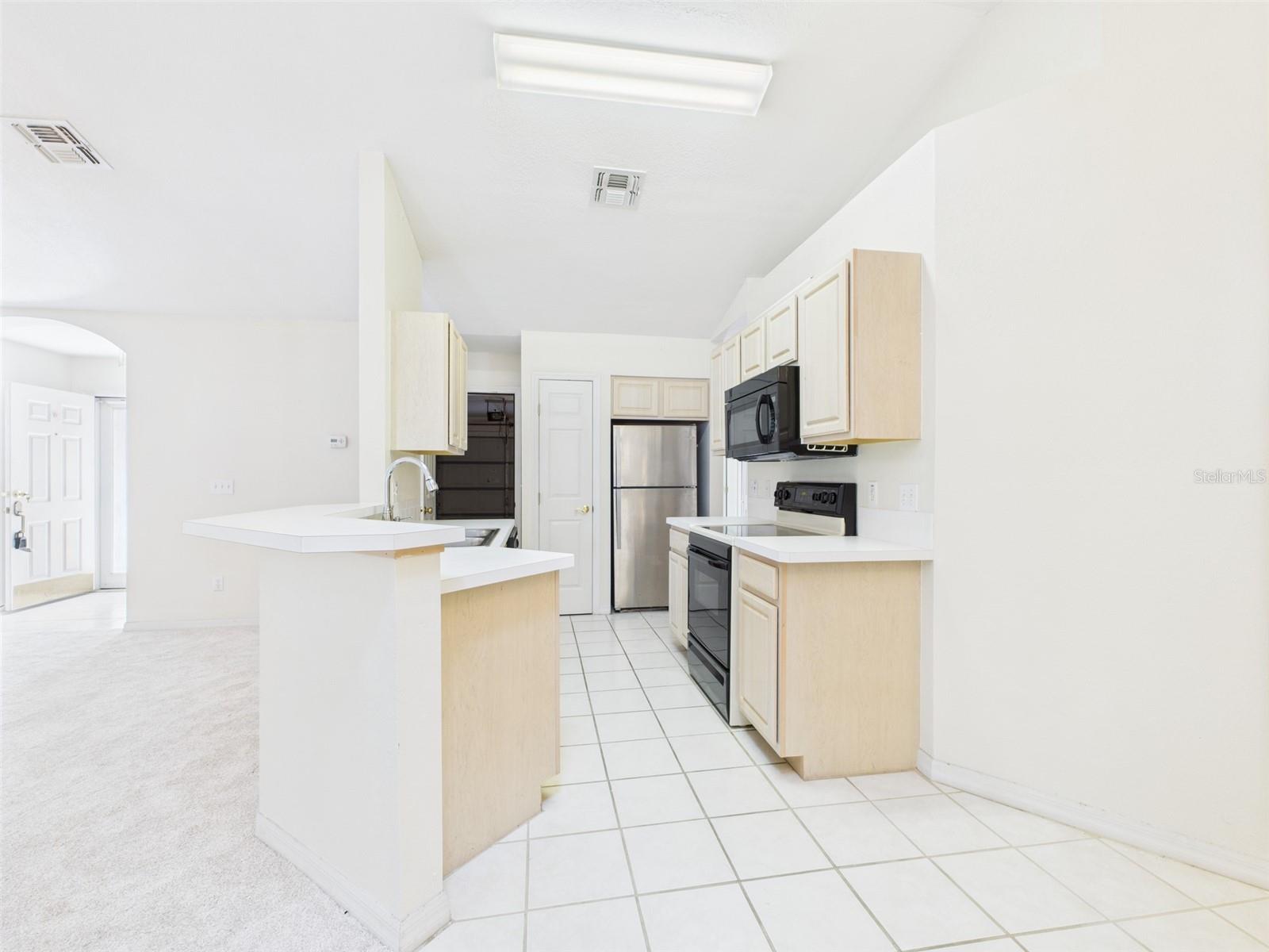 Image 4 of 25 For 2404 20th Terrace