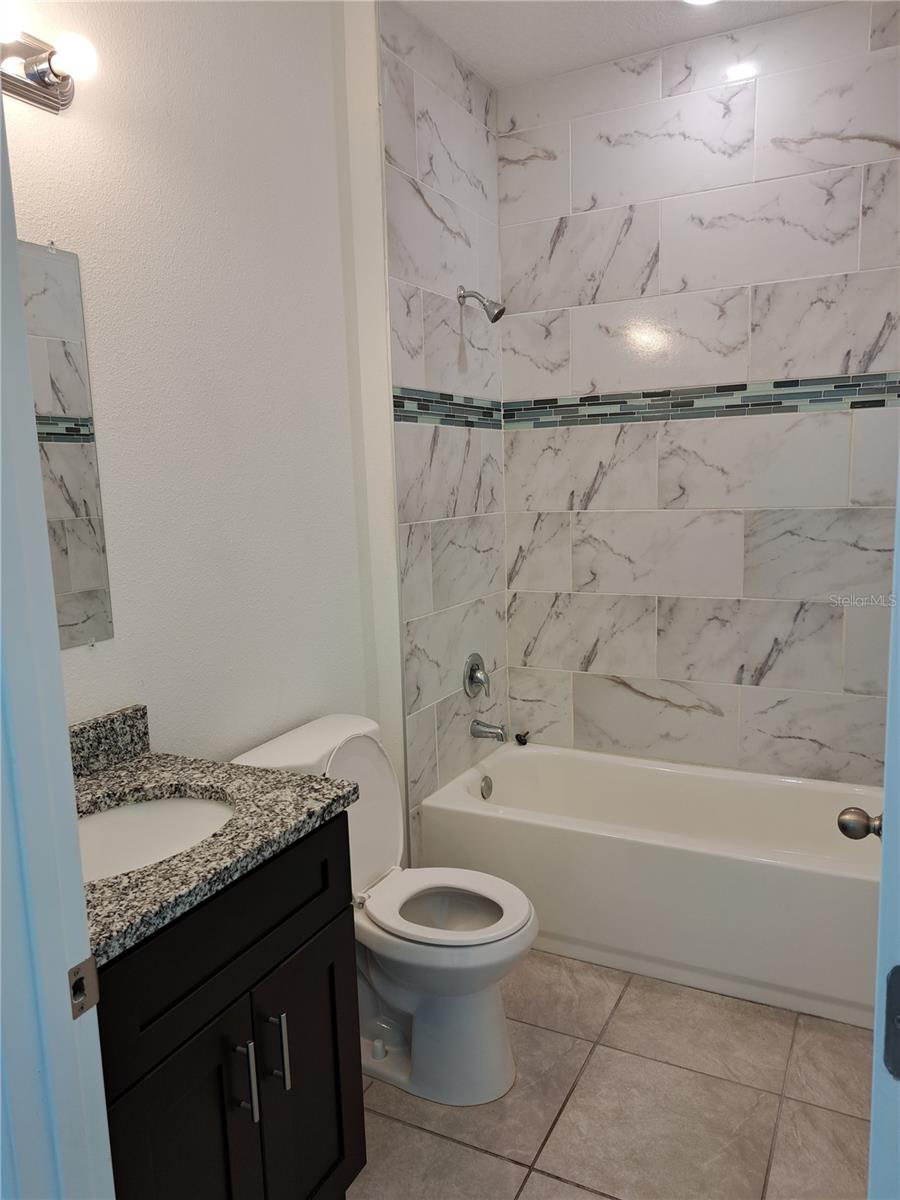 Image 11 of 39 For 16558 30th Terrace Road