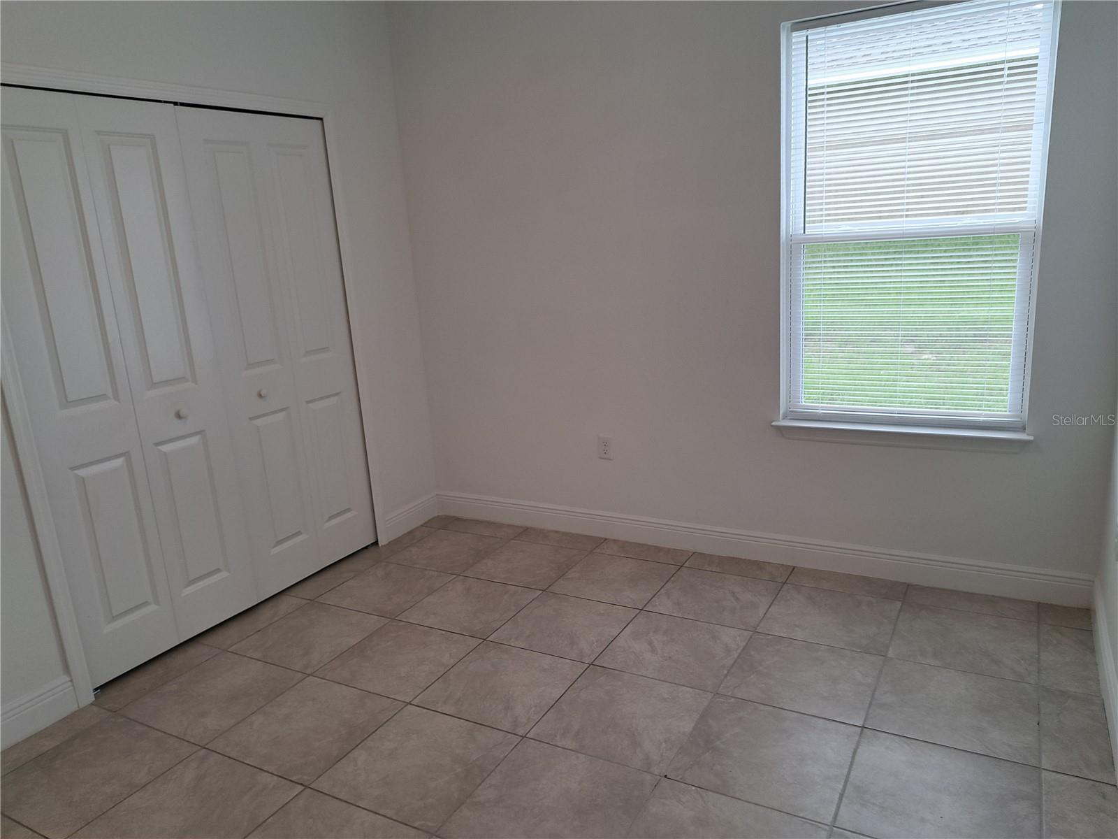 Image 14 of 39 For 16558 30th Terrace Road