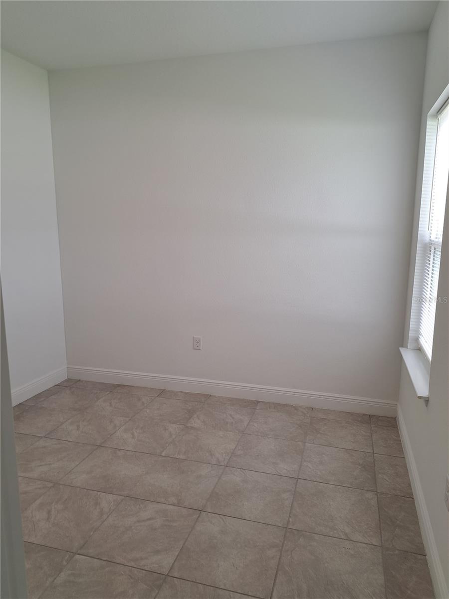 Image 23 of 39 For 16558 30th Terrace Road