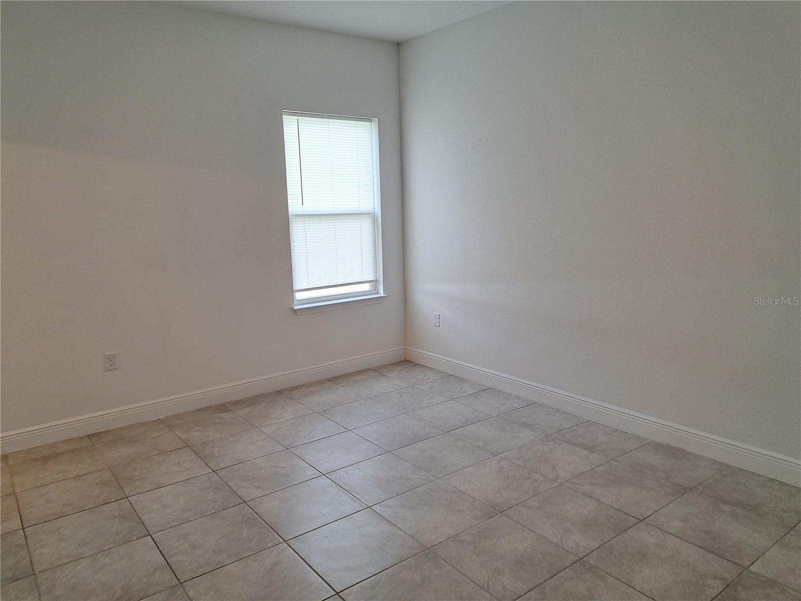 Image 31 of 39 For 16558 30th Terrace Road