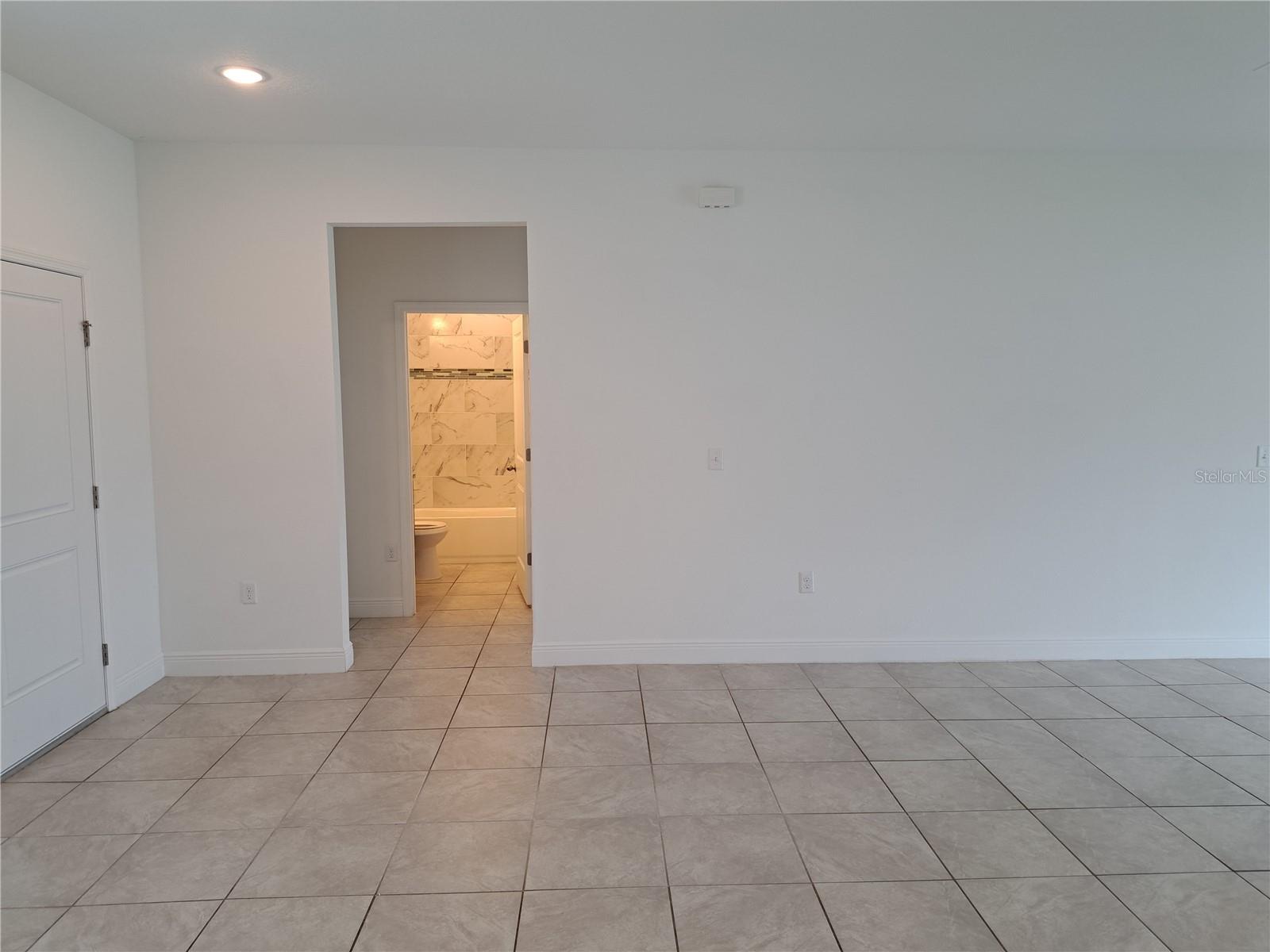 Image 7 of 39 For 16558 30th Terrace Road