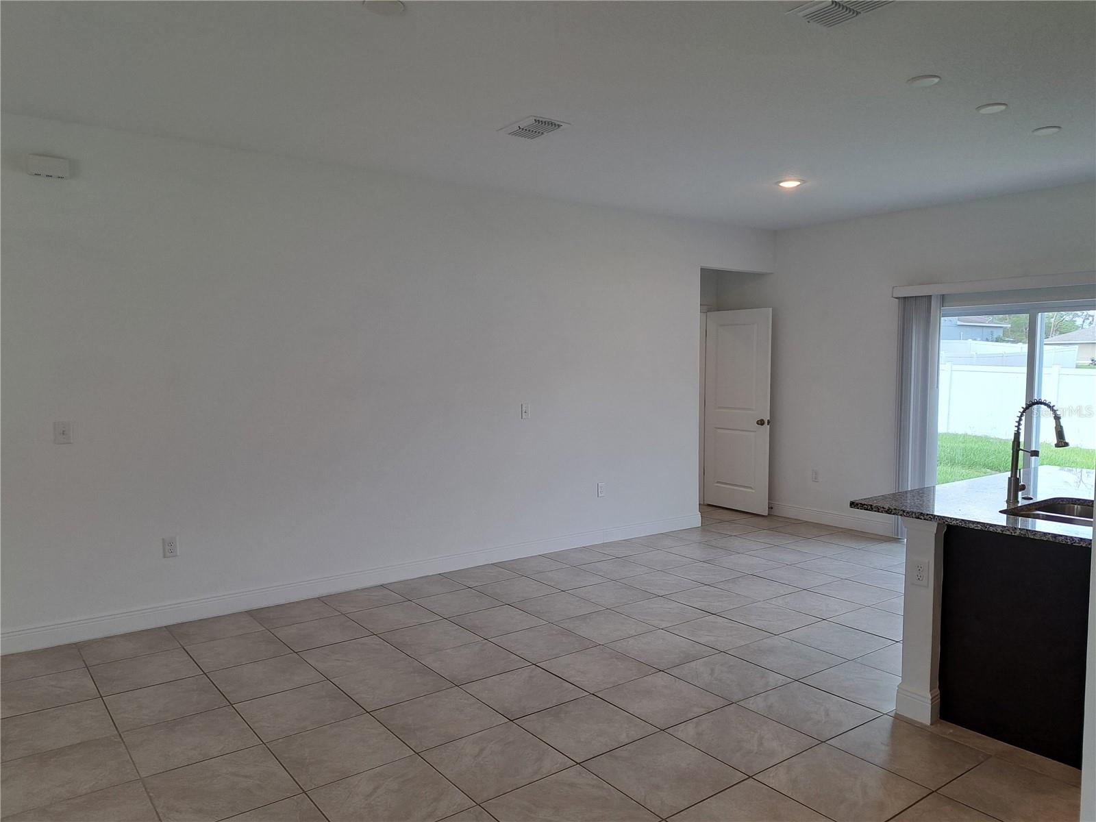 Image 8 of 39 For 16558 30th Terrace Road
