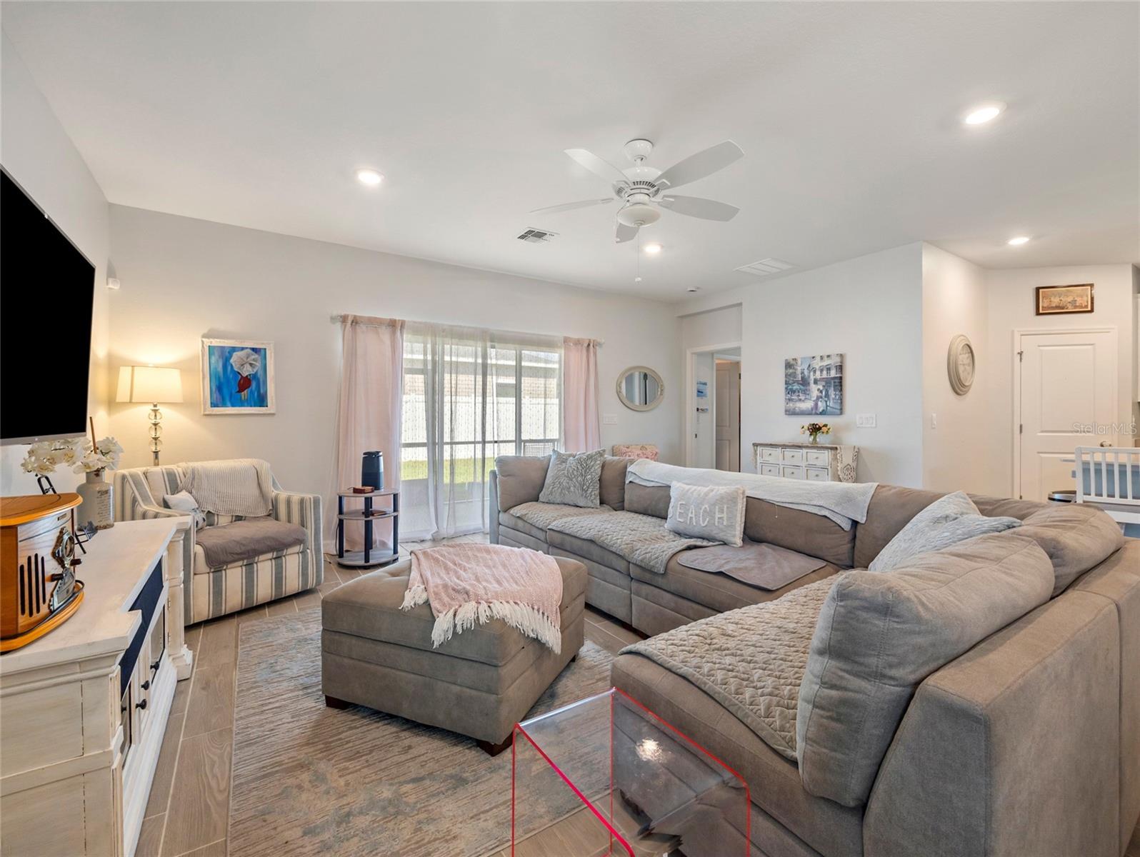Image 6 of 51 For 7580 78th Terrace