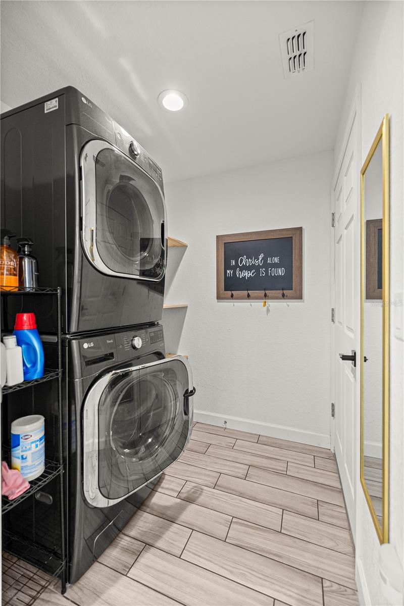 Image 10 of 34 For 20245 77th Street