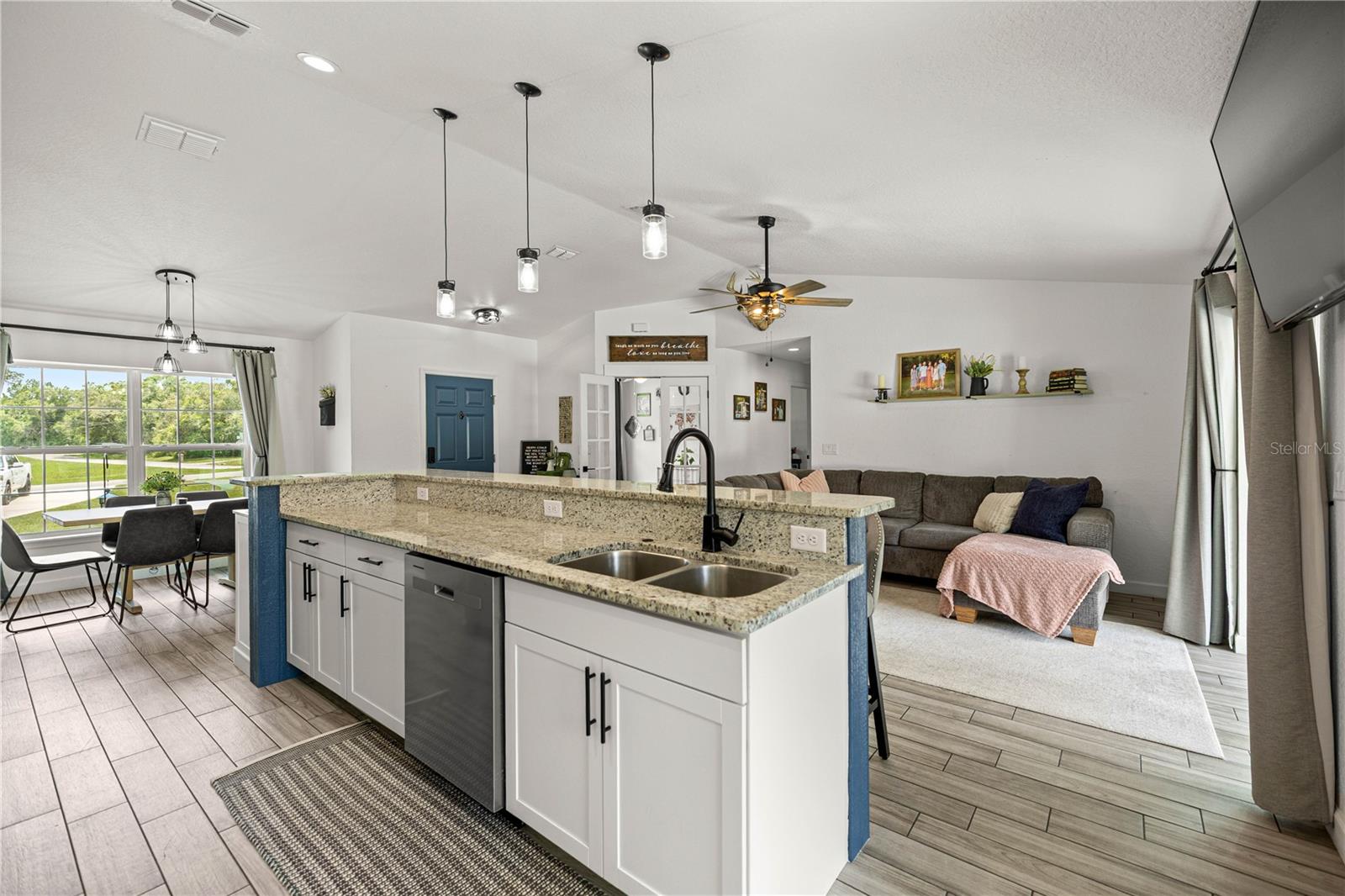 Image 4 of 34 For 20245 77th Street