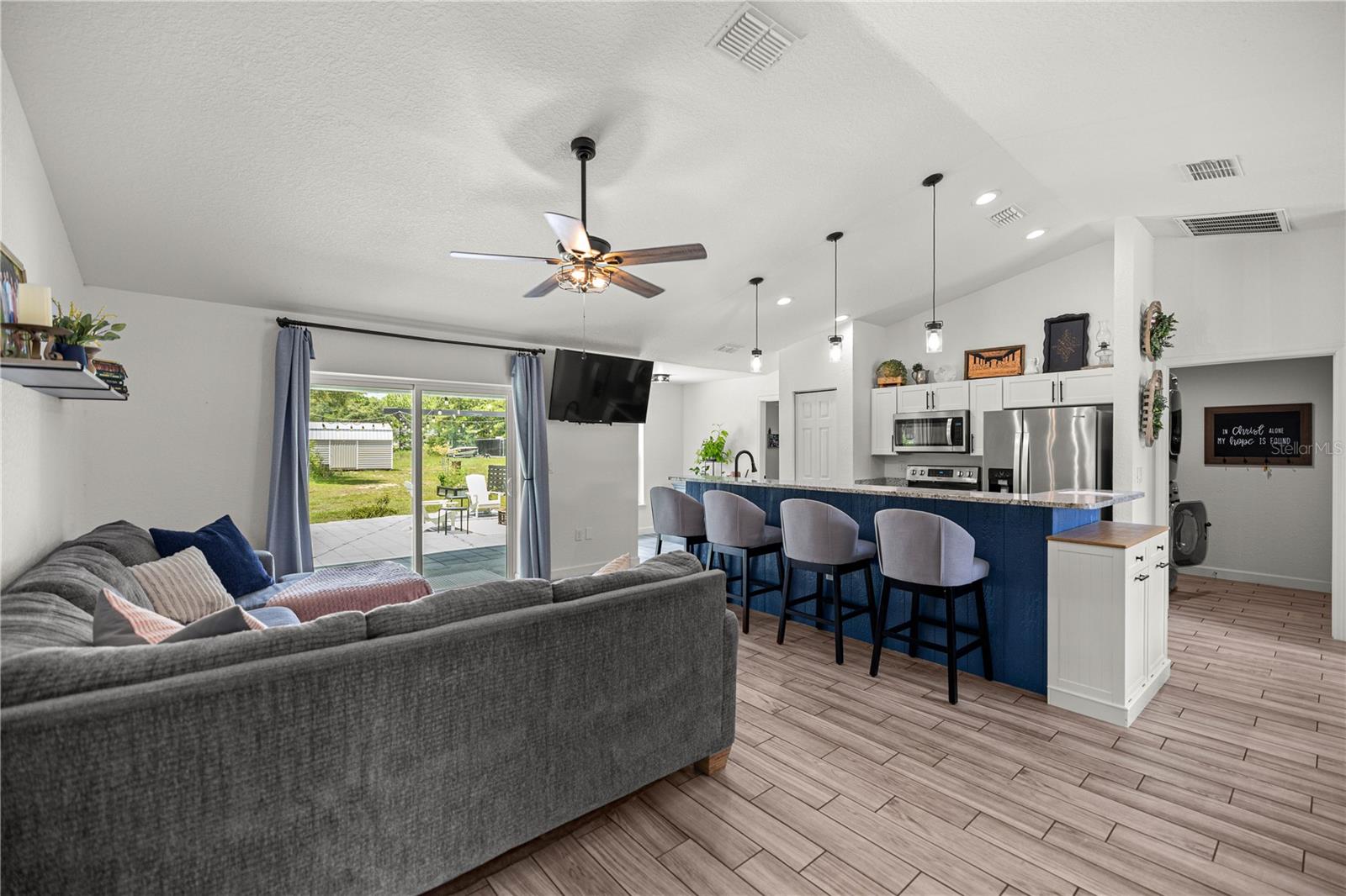 Image 7 of 34 For 20245 77th Street