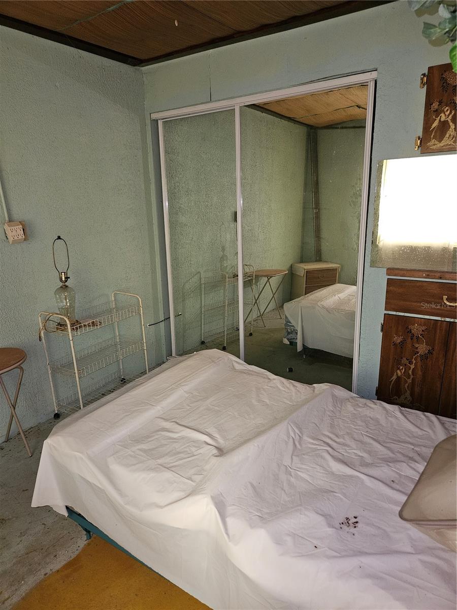 Image 8 of 9 For 10160 49th Court