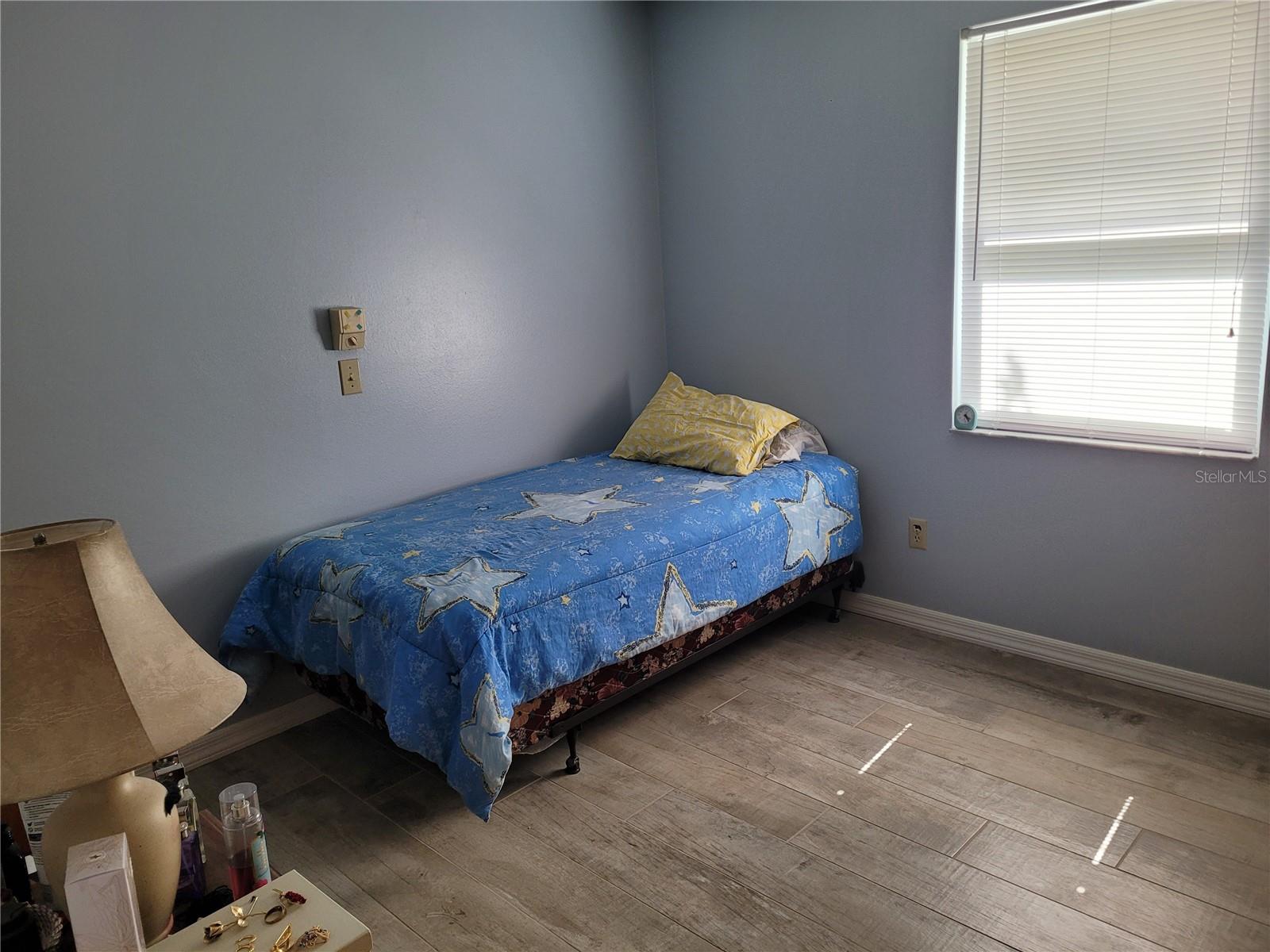 Image 11 of 25 For 14105 53rd Avenue