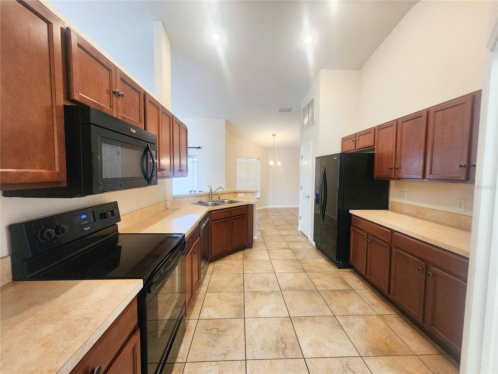 Image 16 of 41 For 9907 54th Avenue