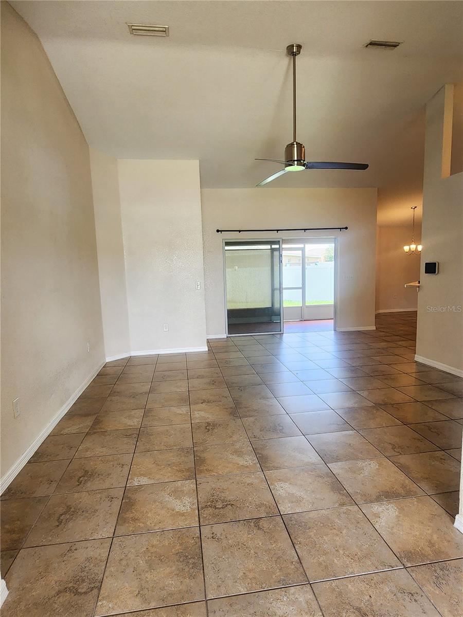 Image 7 of 41 For 9907 54th Avenue