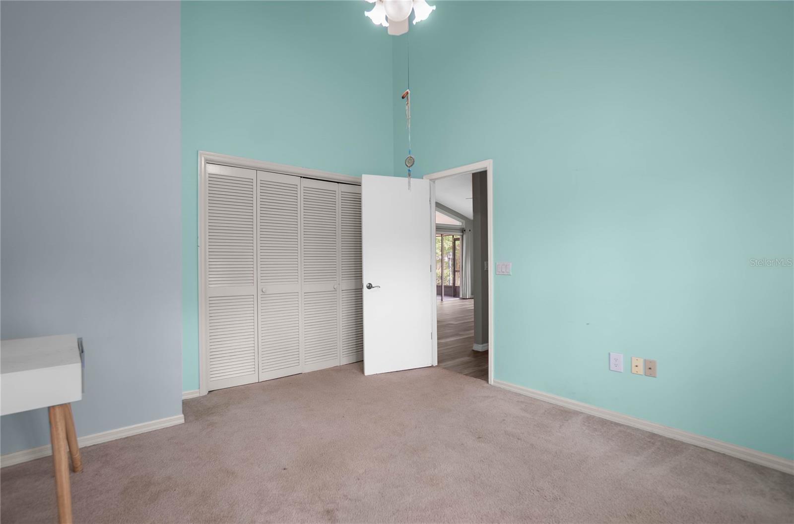 Listing photo id 23 for 1508 Marlborough Loop