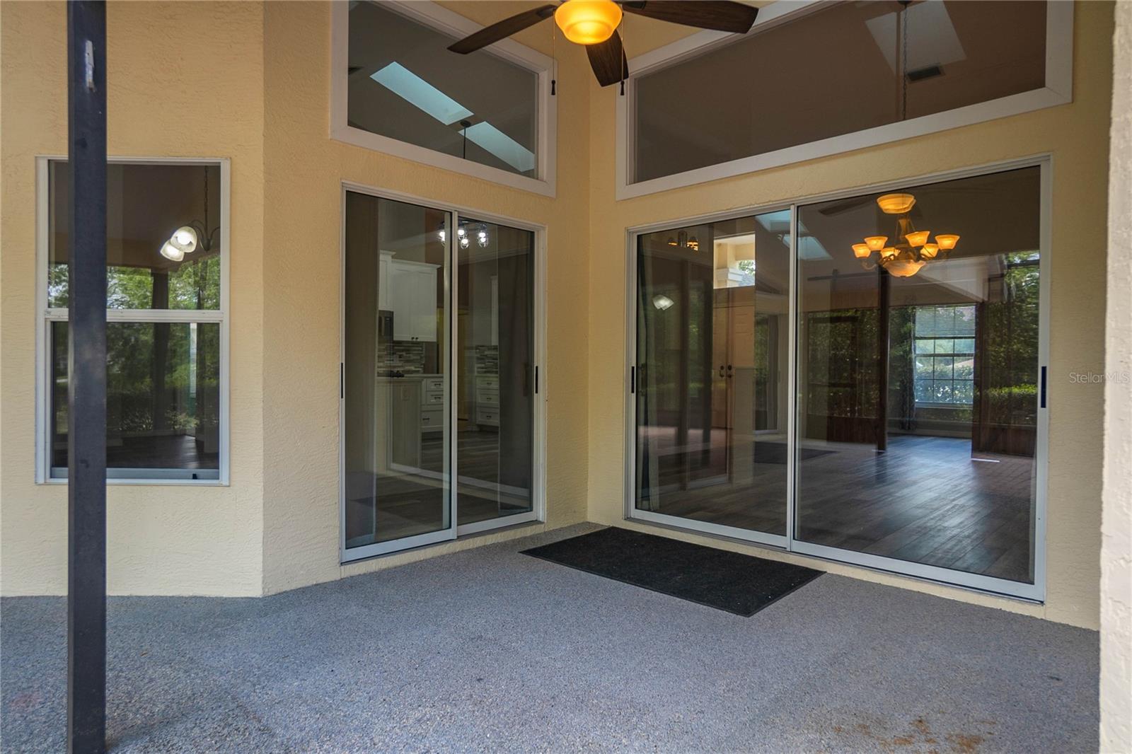 Listing photo id 30 for 1508 Marlborough Loop