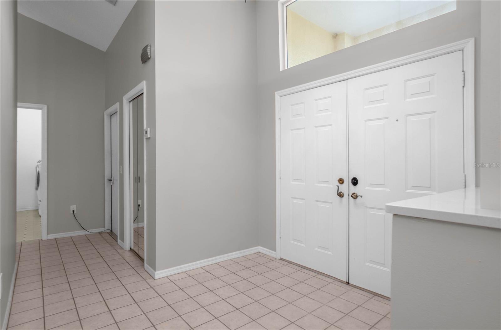 Listing photo id 2 for 1508 Marlborough Loop