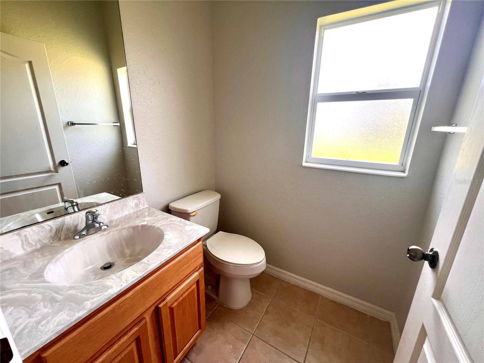 Image 4 of 20 For 3283 Hampton Boulevard