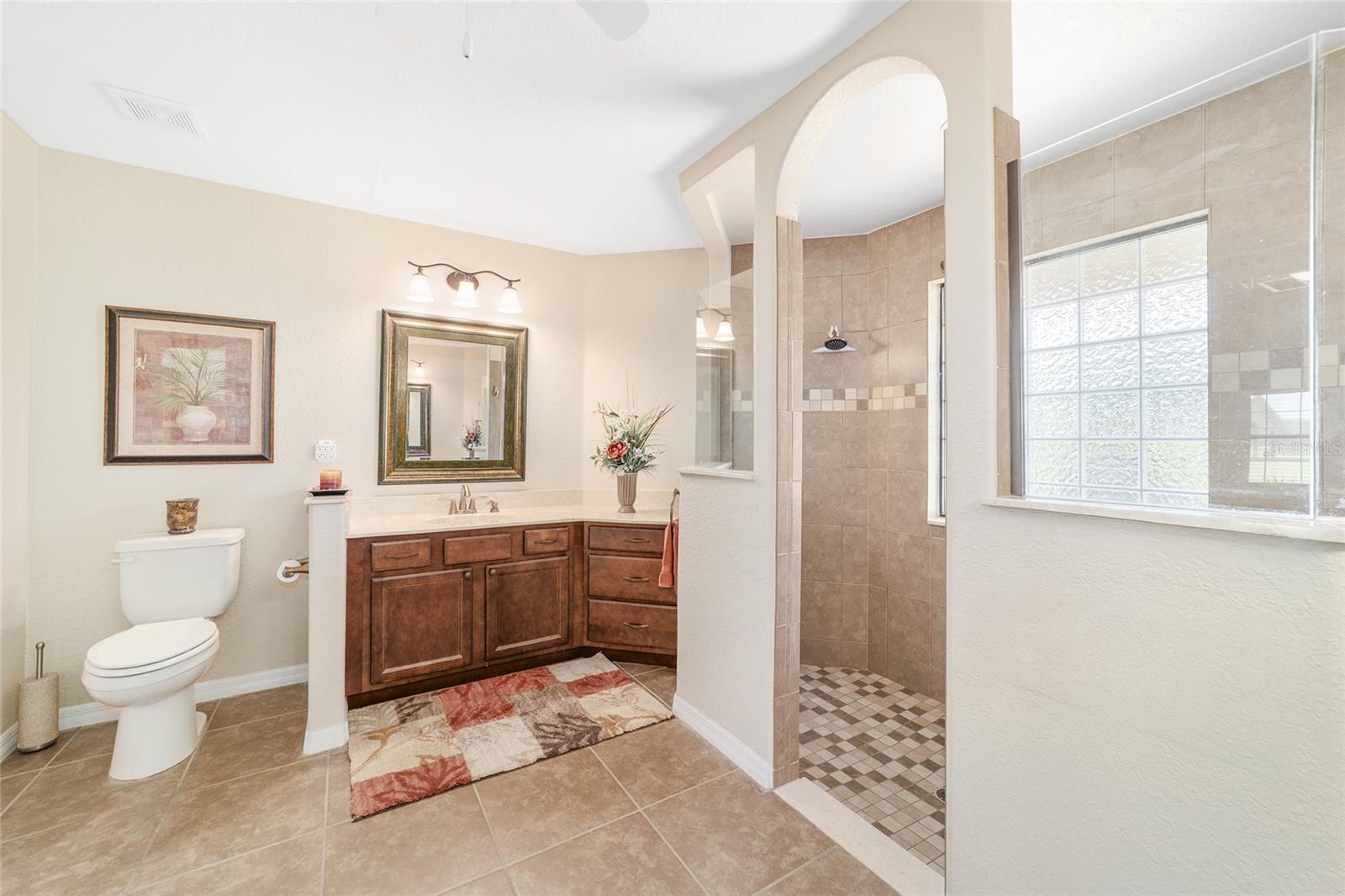 Image 18 of 44 For 2329 165th Street