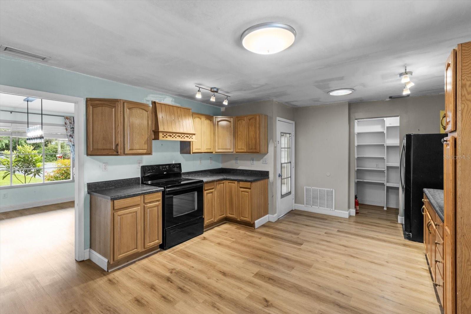 Image 15 of 46 For 4015 15th Street
