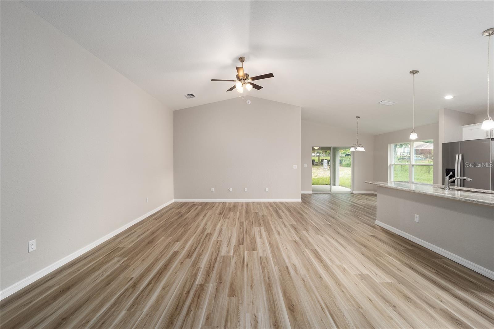 Image 10 of 27 For 14888 106th Avenue