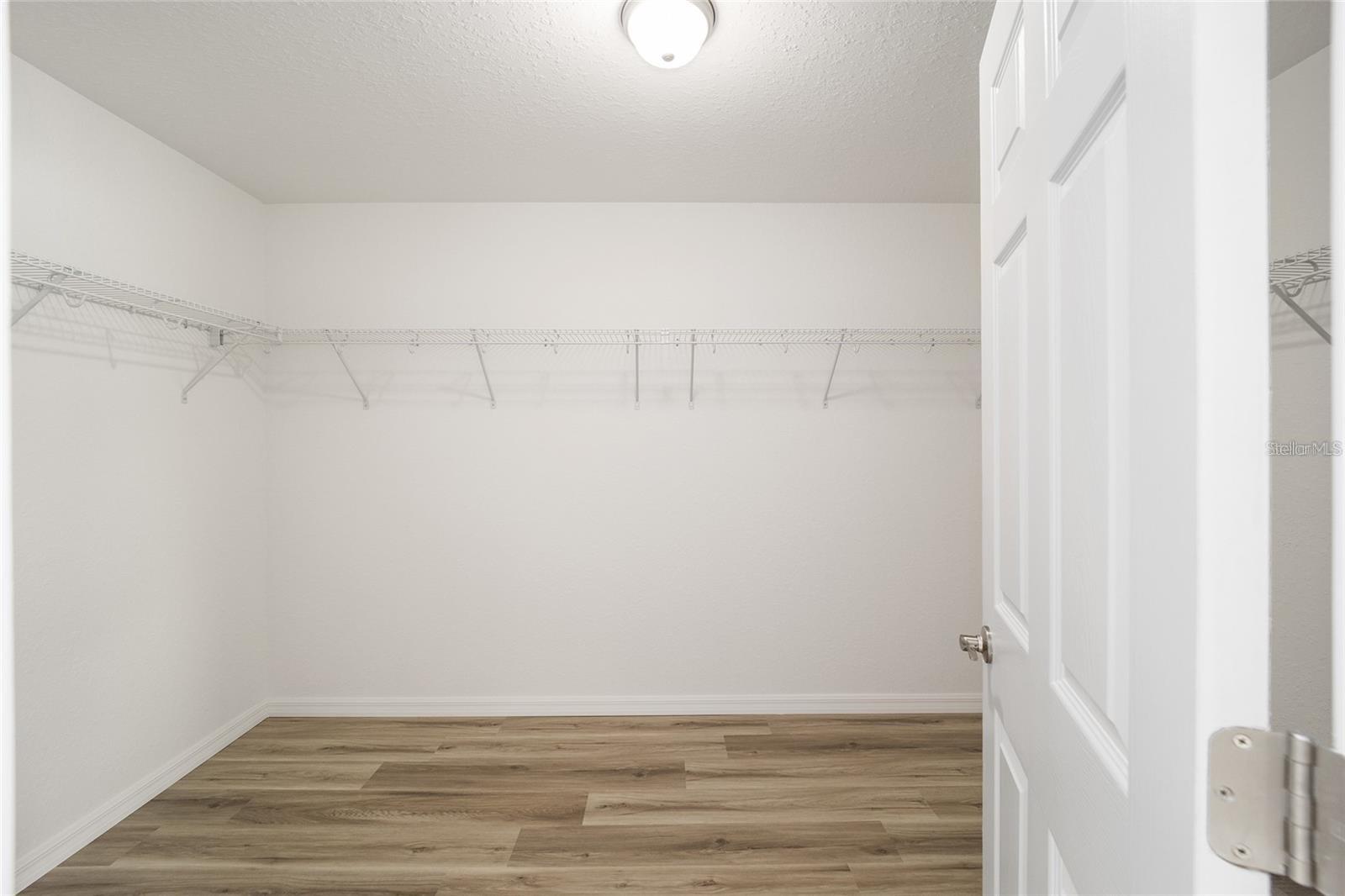 Image 18 of 27 For 14888 106th Avenue