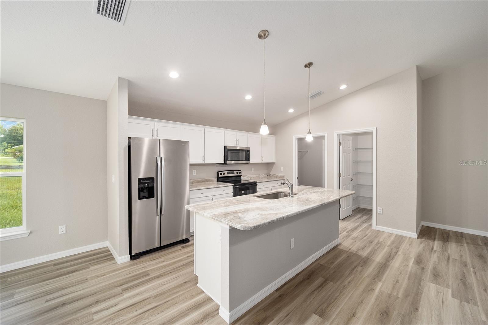 Image 4 of 27 For 14888 106th Avenue