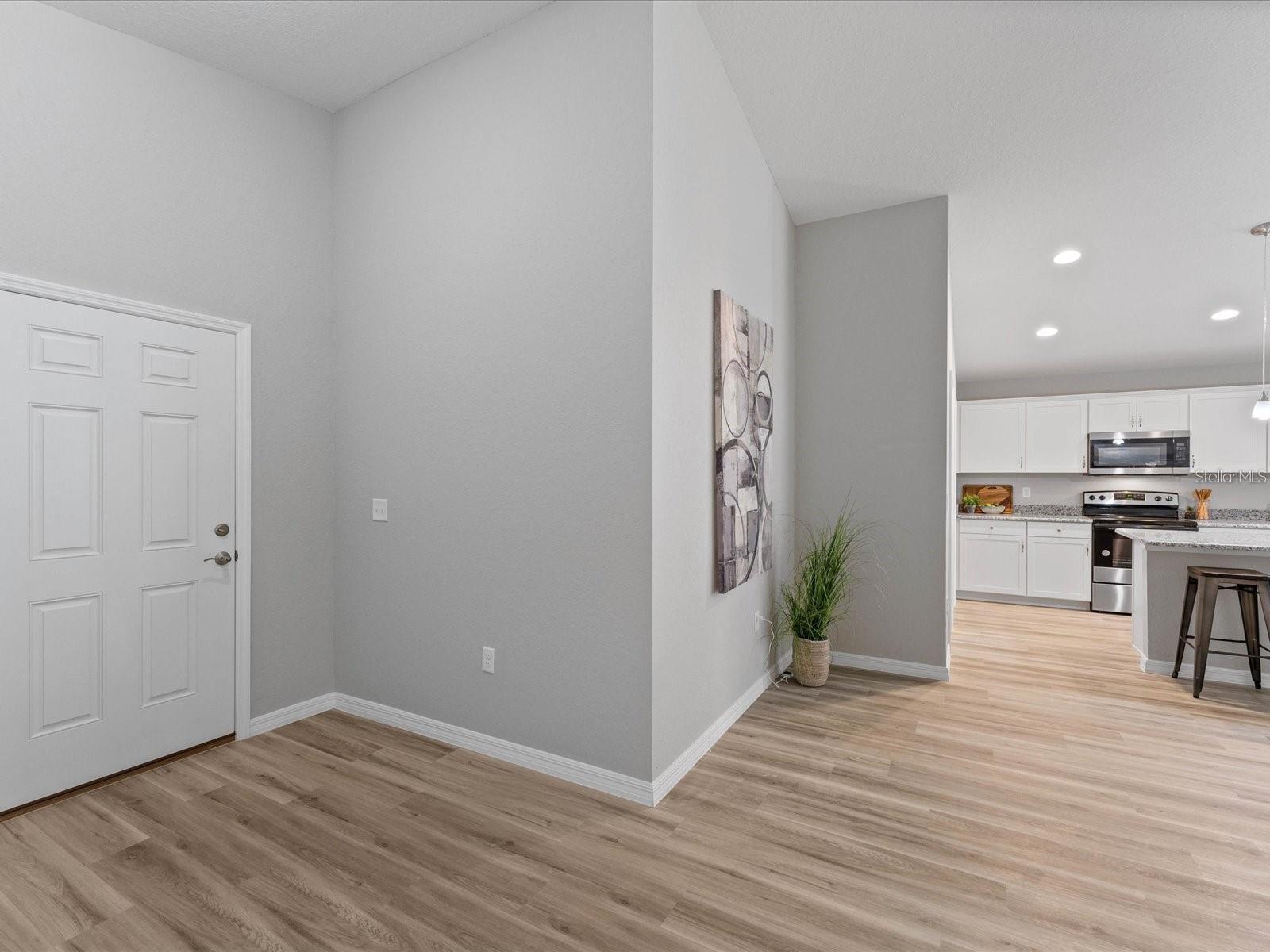 Image 7 of 27 For 14888 106th Avenue