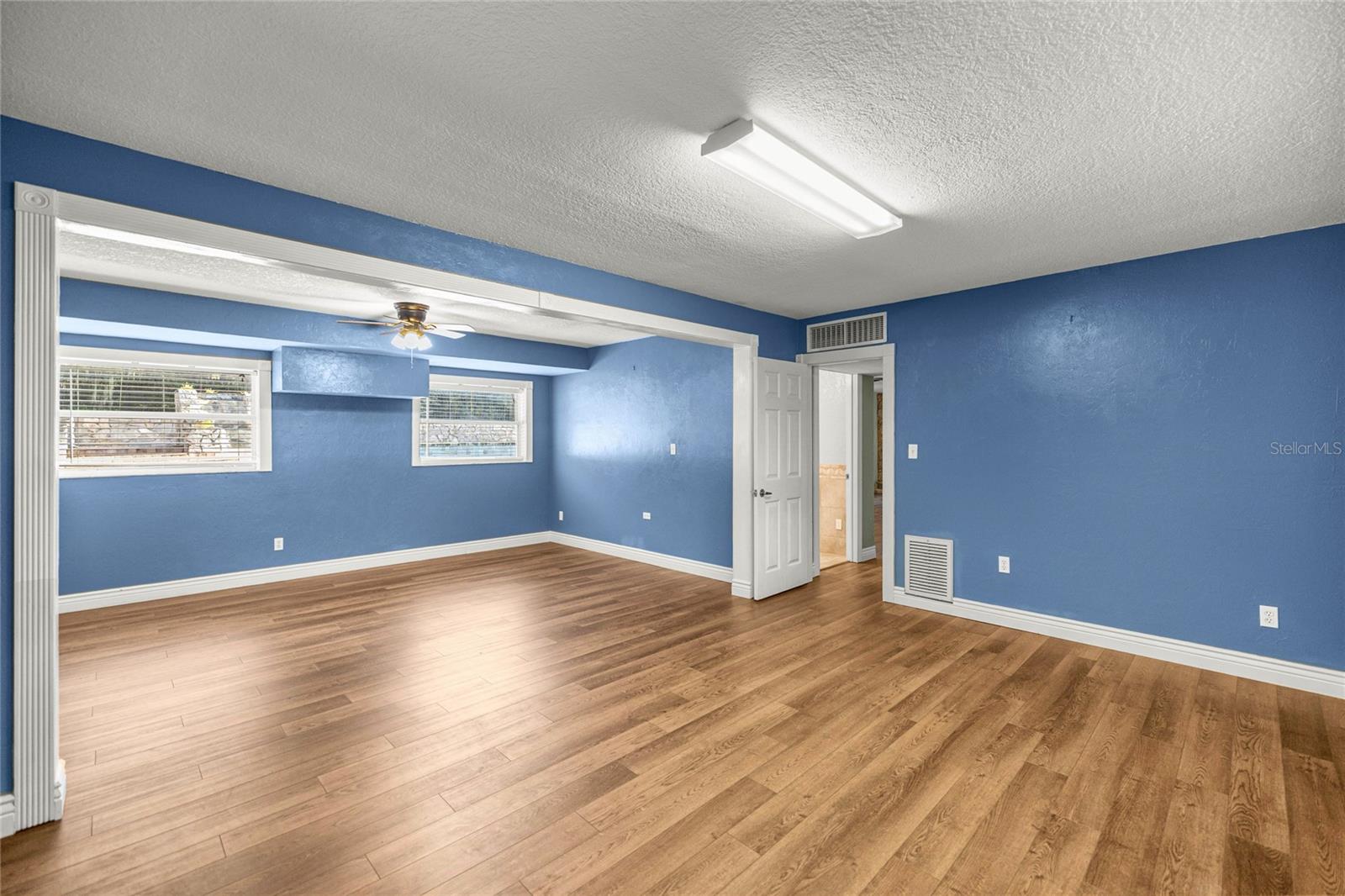 Image 14 of 70 For 2401 26th Street