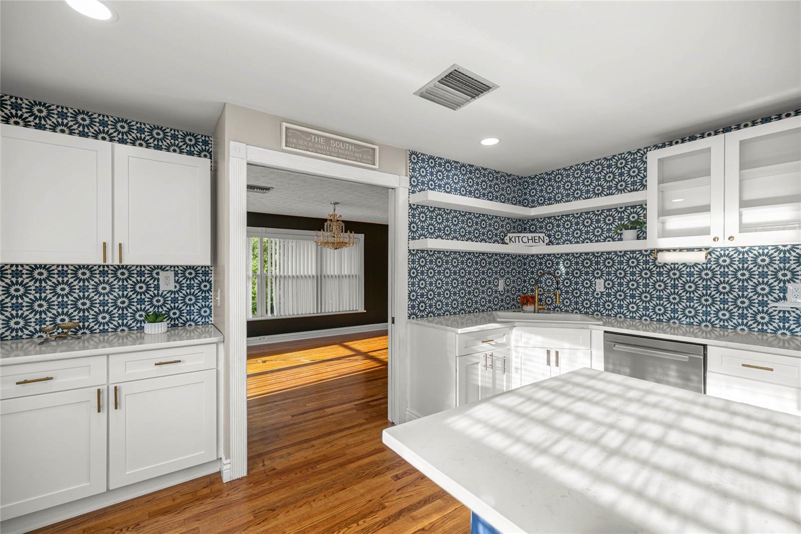 Image 26 of 70 For 2401 26th Street