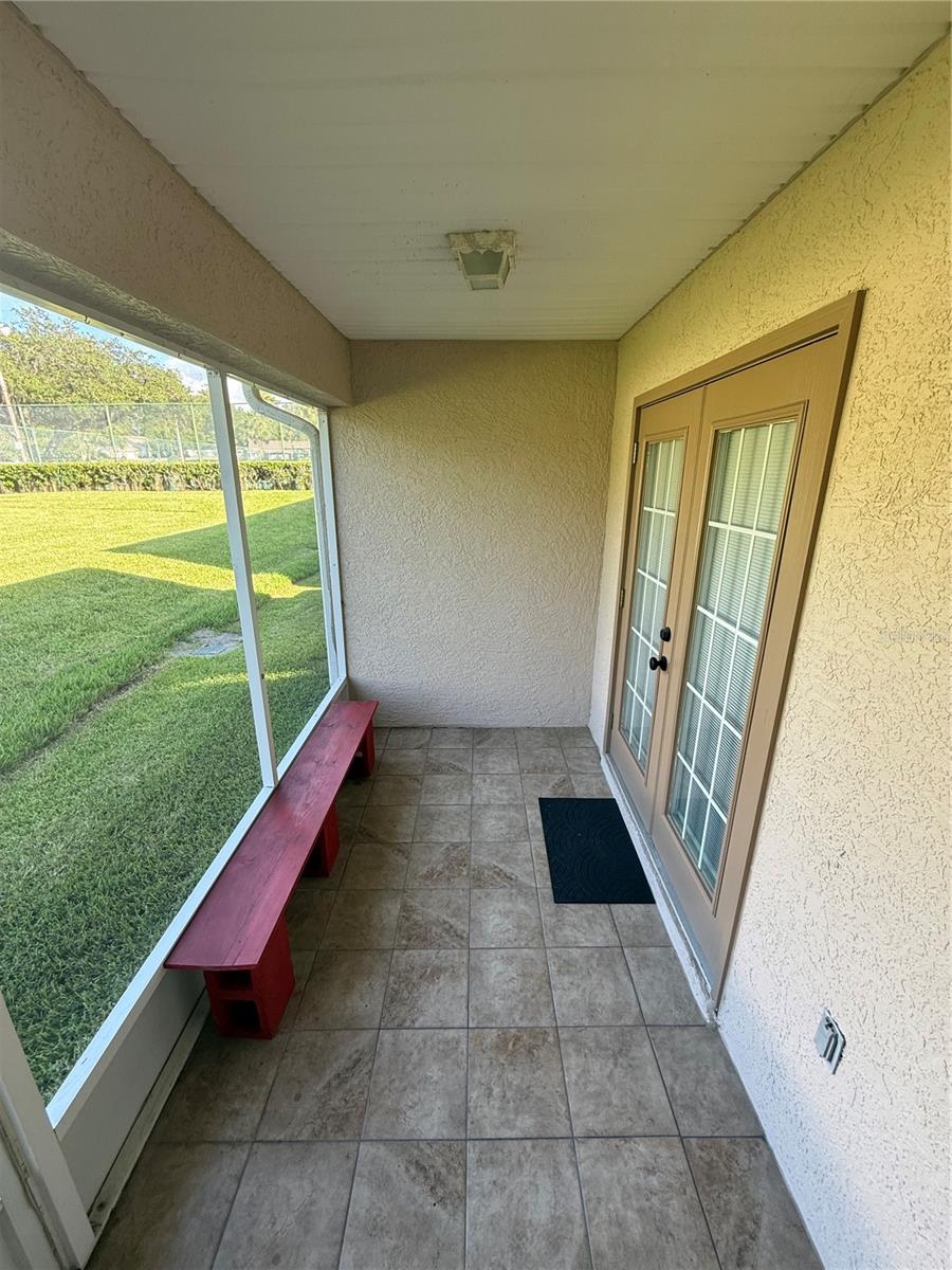 Listing photo id 18 for 2309 18th Circle