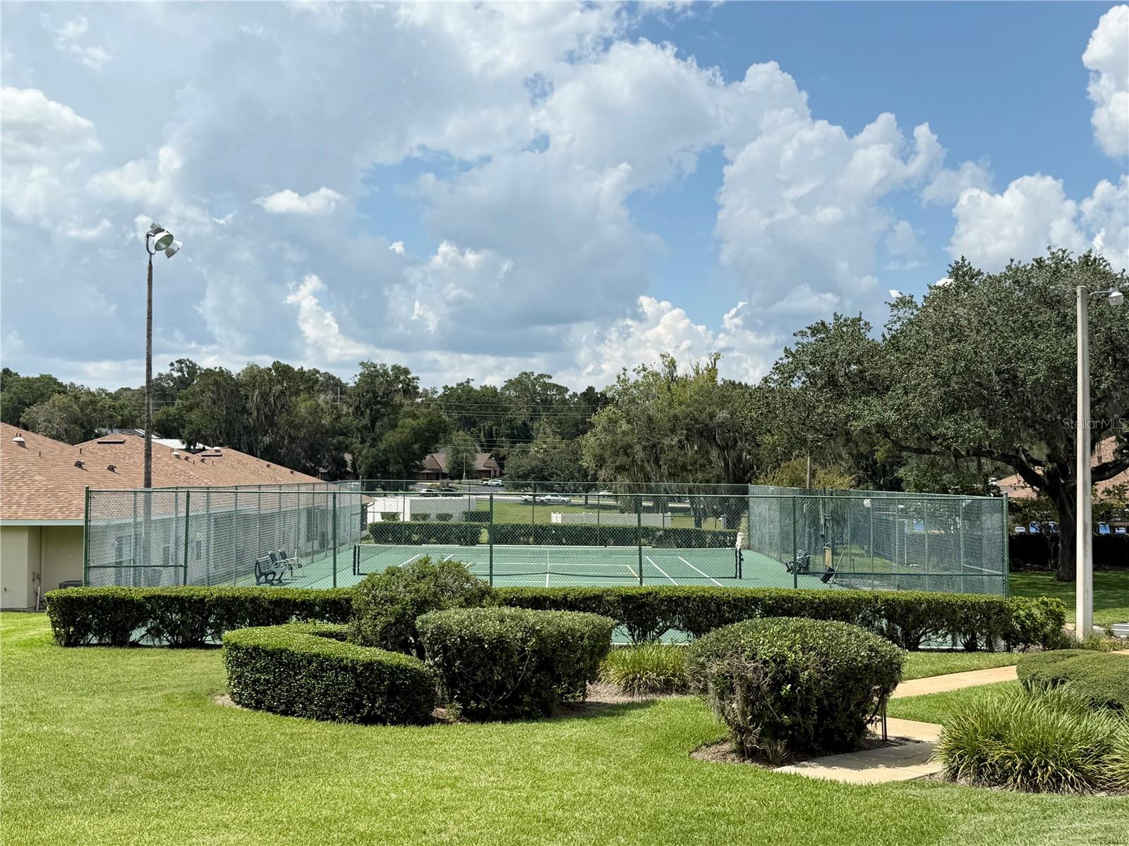 Listing photo id 21 for 2309 18th Circle