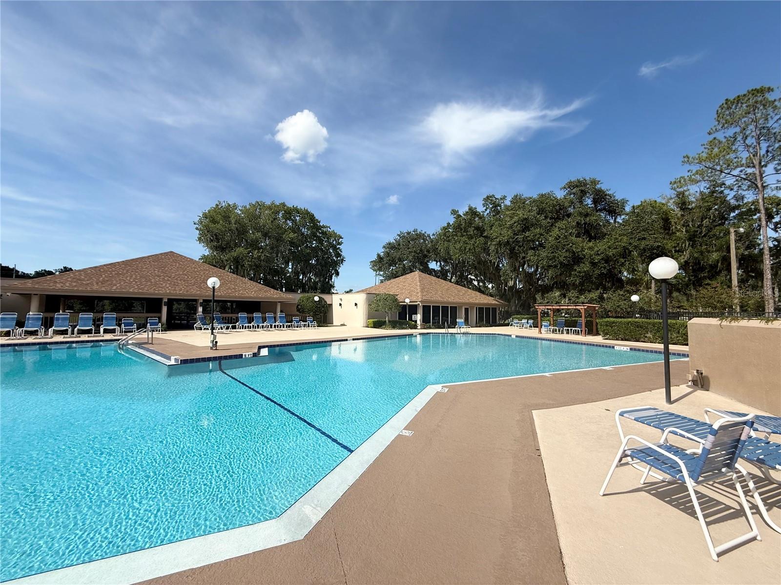 Listing photo id 24 for 2309 18th Circle