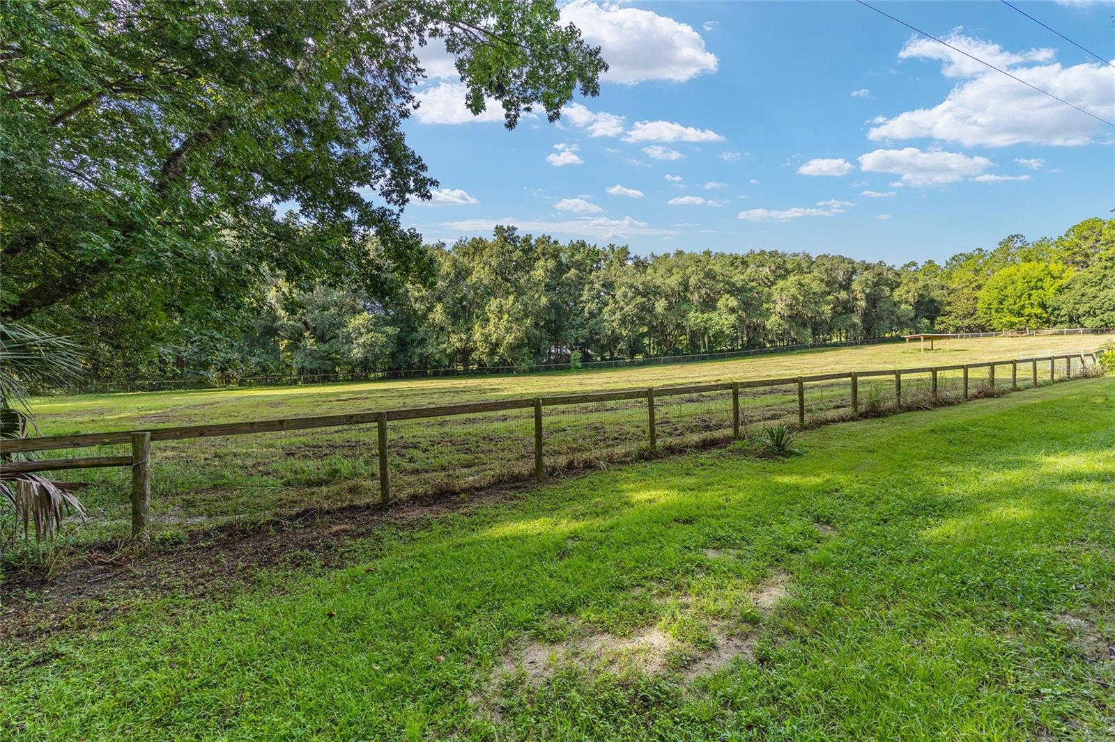 Image 69 of 96 For 22157 87th Avenue Road
