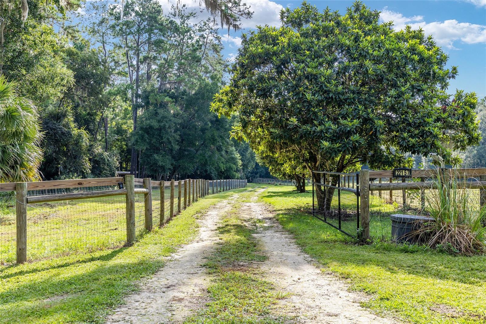 Image 72 of 96 For 22157 87th Avenue Road