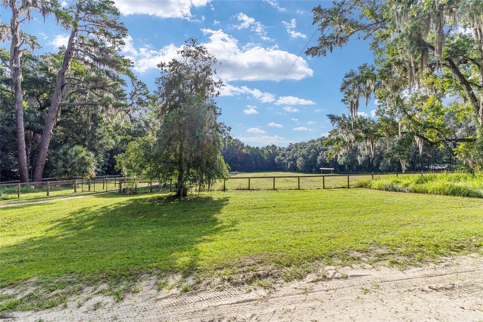 Image 74 of 96 For 22157 87th Avenue Road