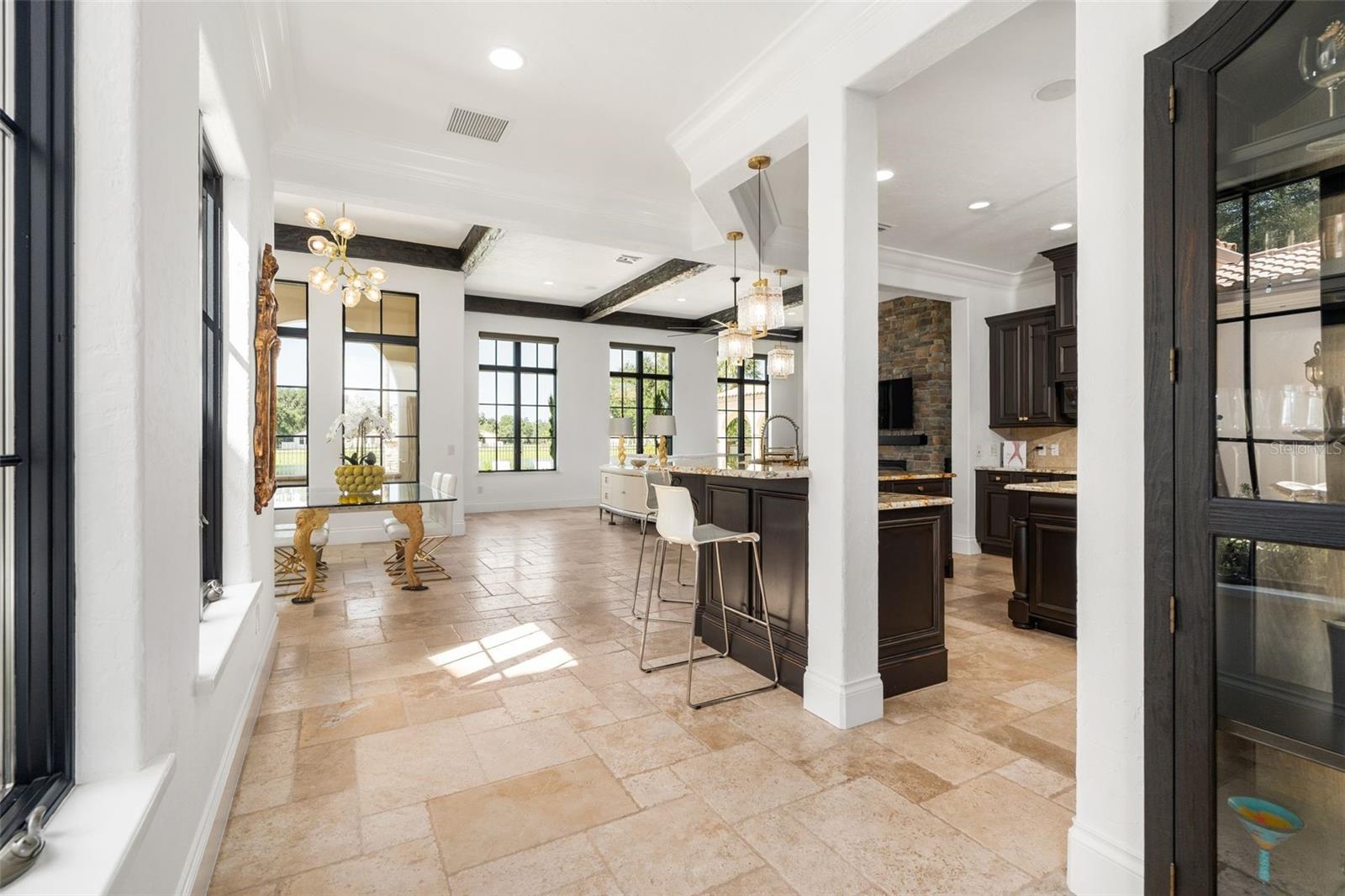 Listing photo id 12 for 12345 140th Loop