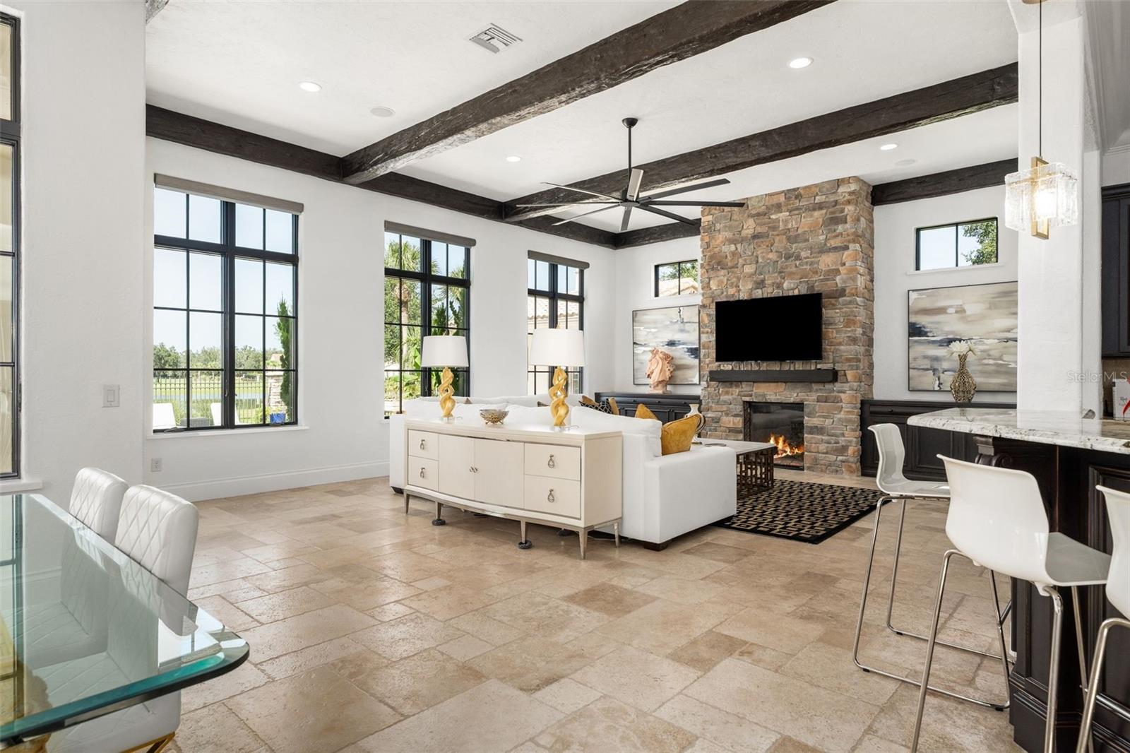 Listing photo id 20 for 12345 140th Loop
