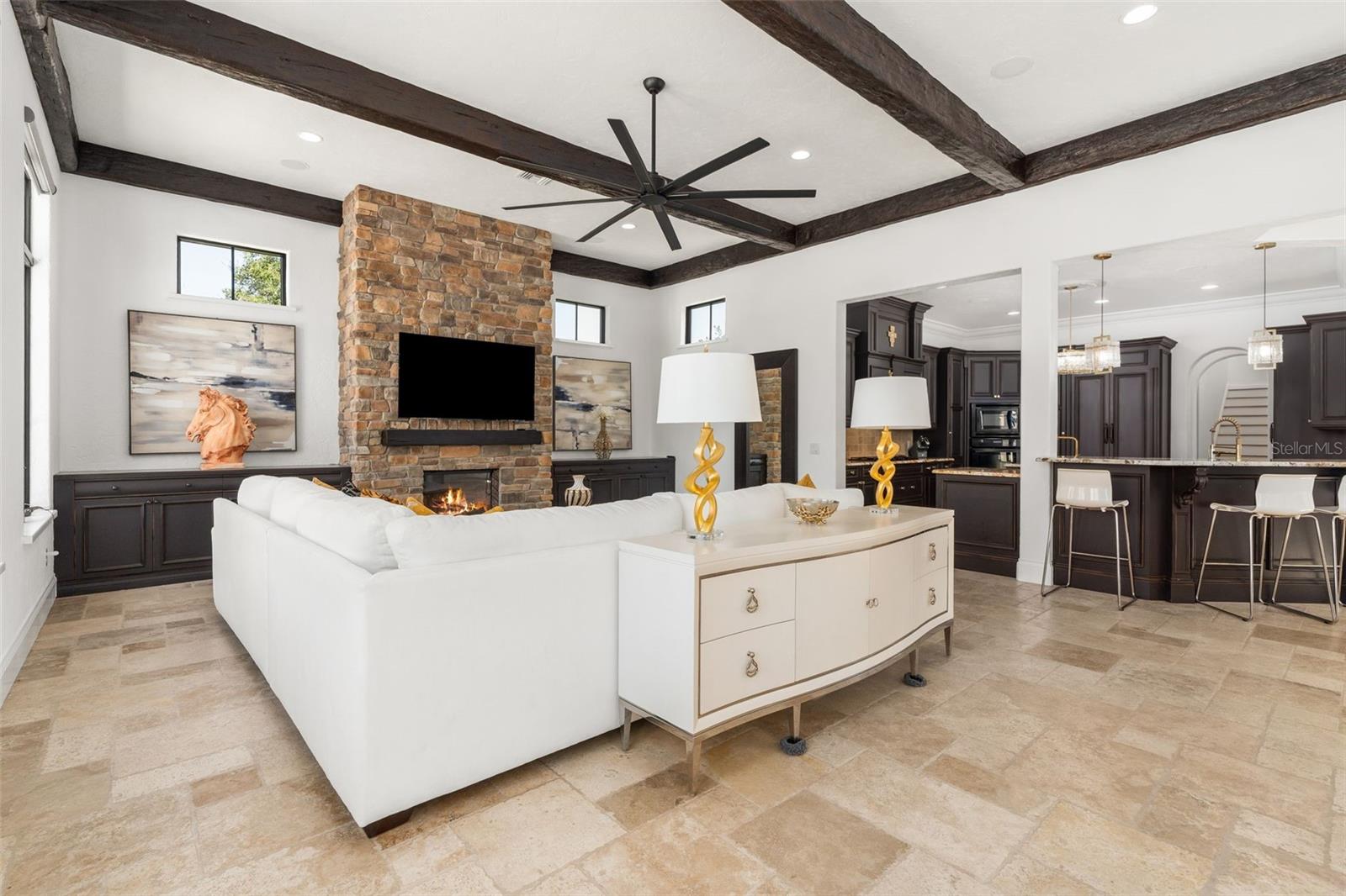 Listing photo id 21 for 12345 140th Loop
