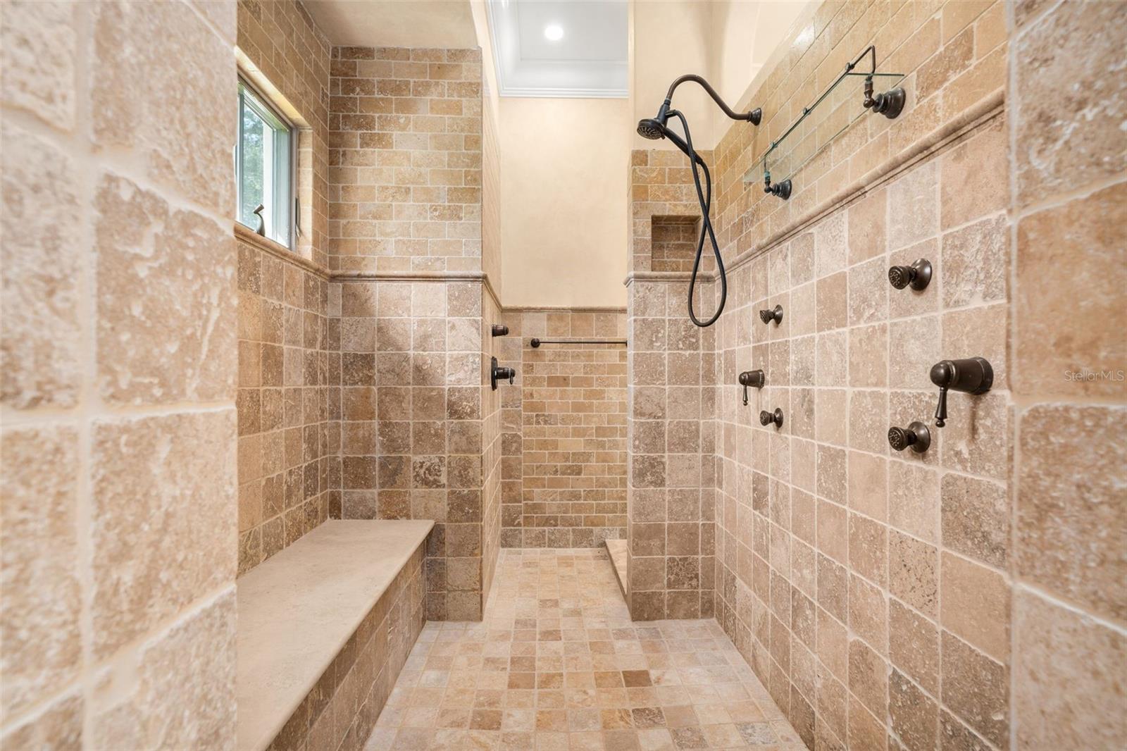 Listing photo id 31 for 12345 140th Loop
