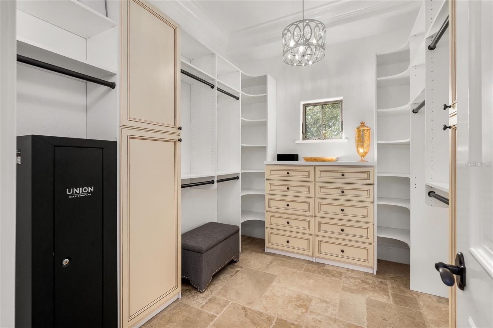 Listing photo id 32 for 12345 140th Loop