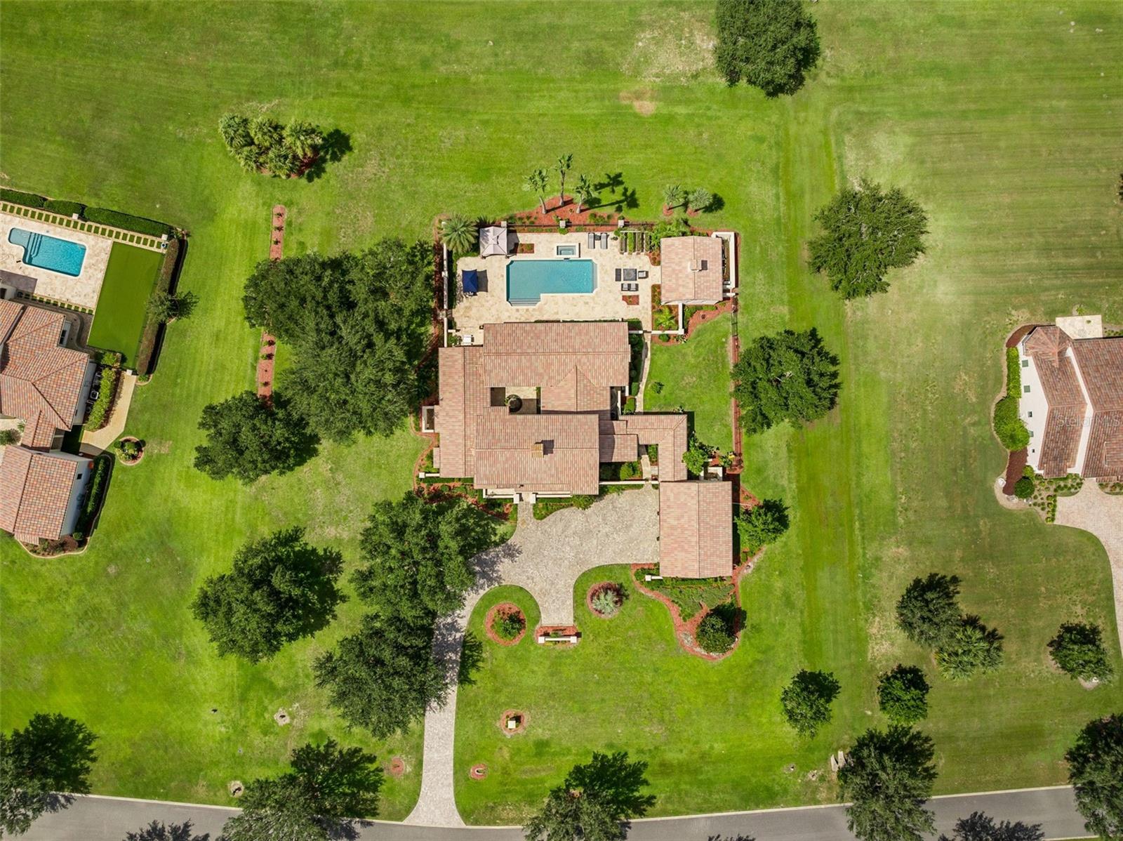 Listing photo id 2 for 12345 140th Loop