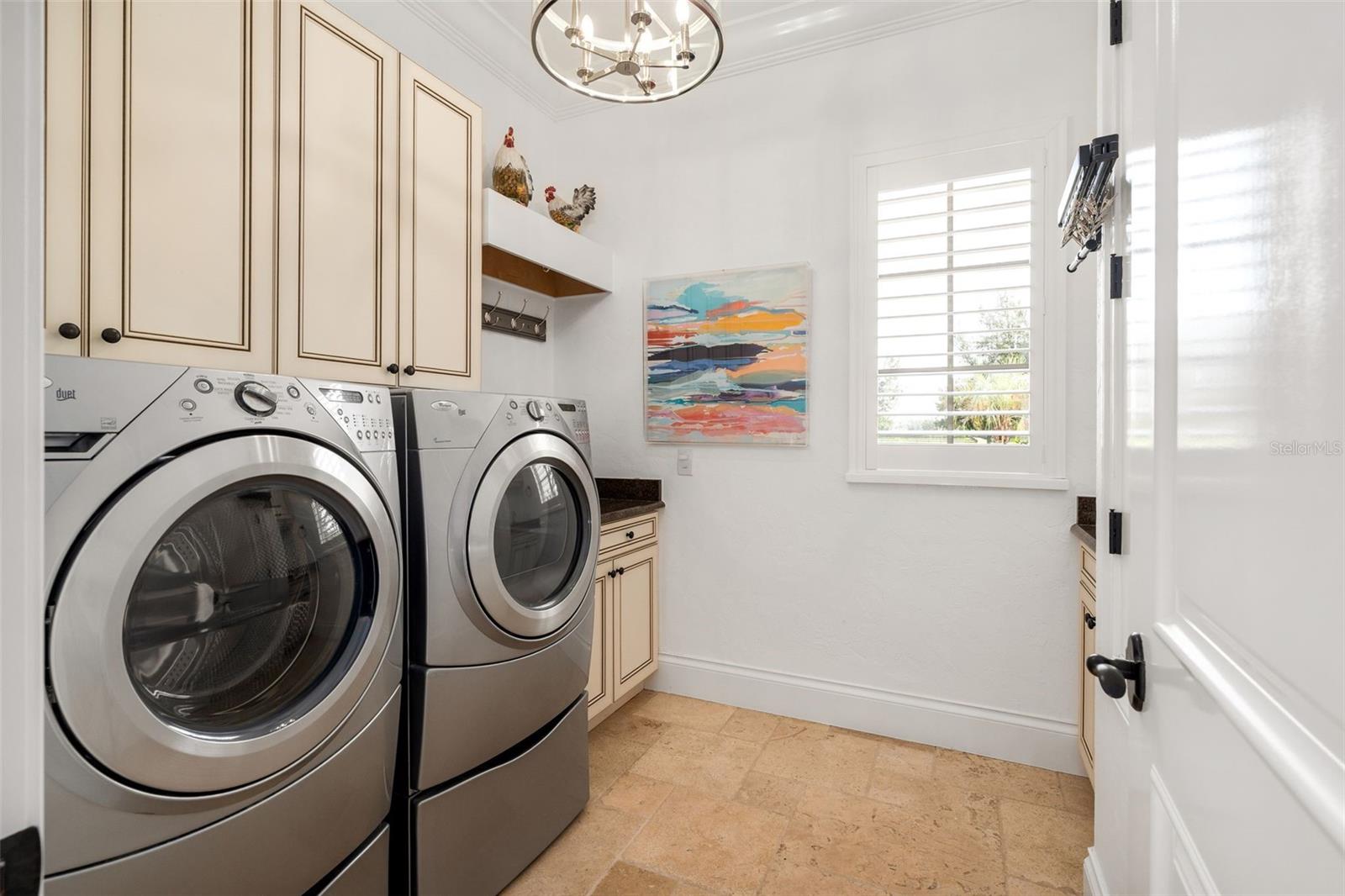 Listing photo id 46 for 12345 140th Loop