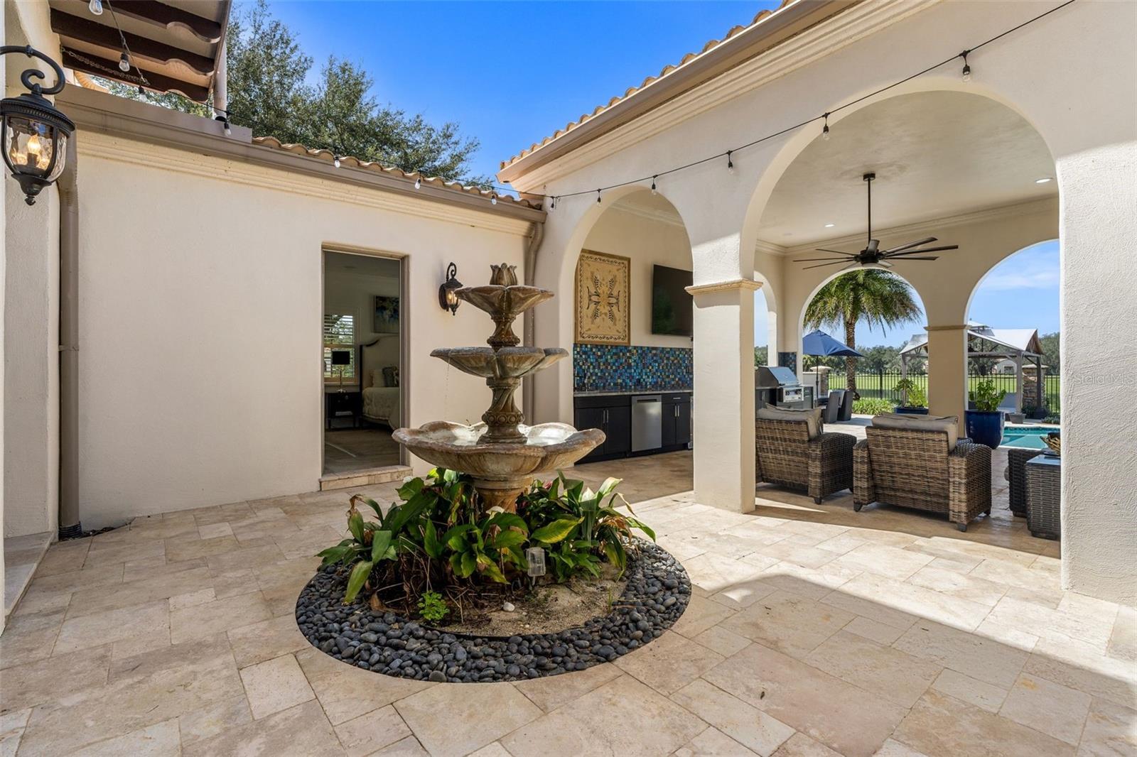 Listing photo id 52 for 12345 140th Loop