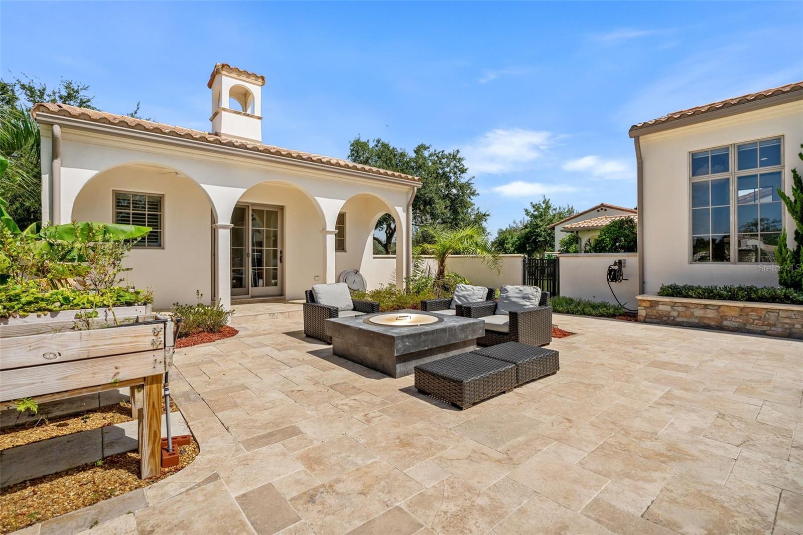 Listing photo id 58 for 12345 140th Loop