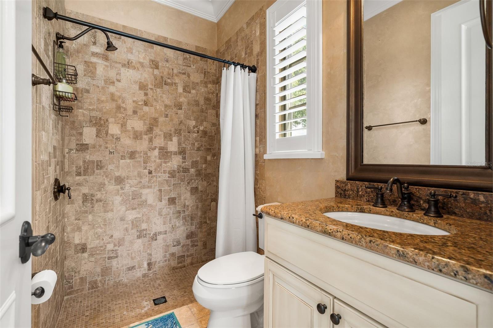 Listing photo id 62 for 12345 140th Loop