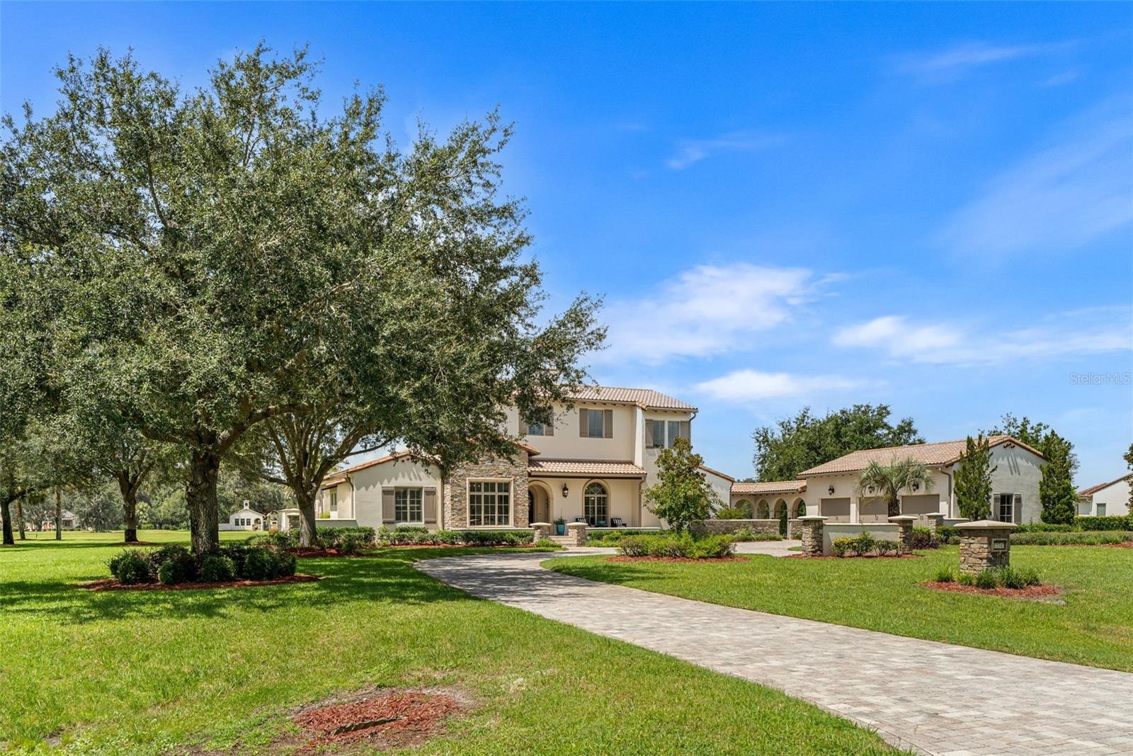 Listing photo id 66 for 12345 140th Loop